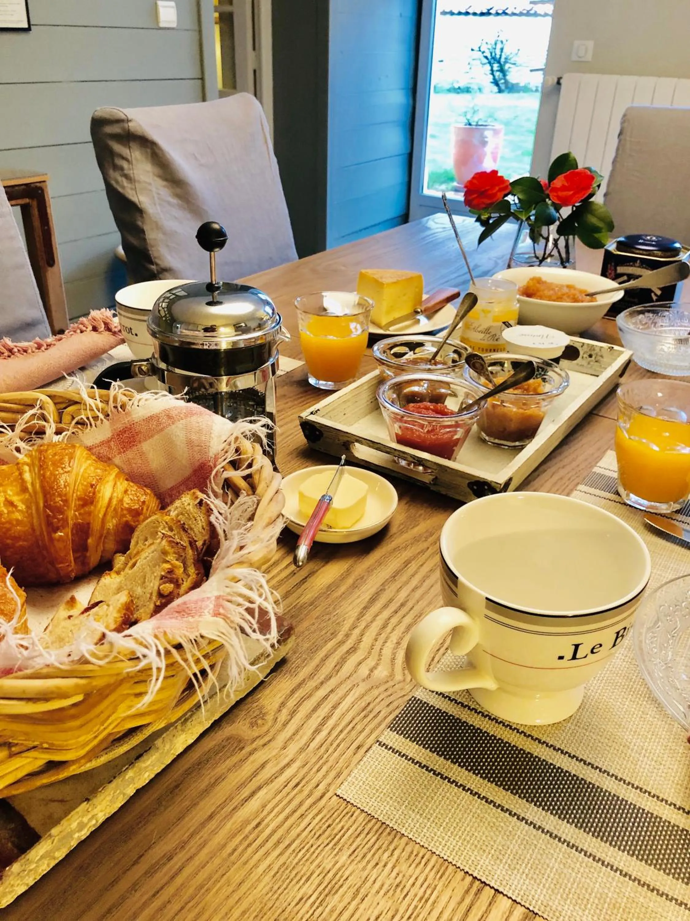 Breakfast in Du Côté de l'Ombrière