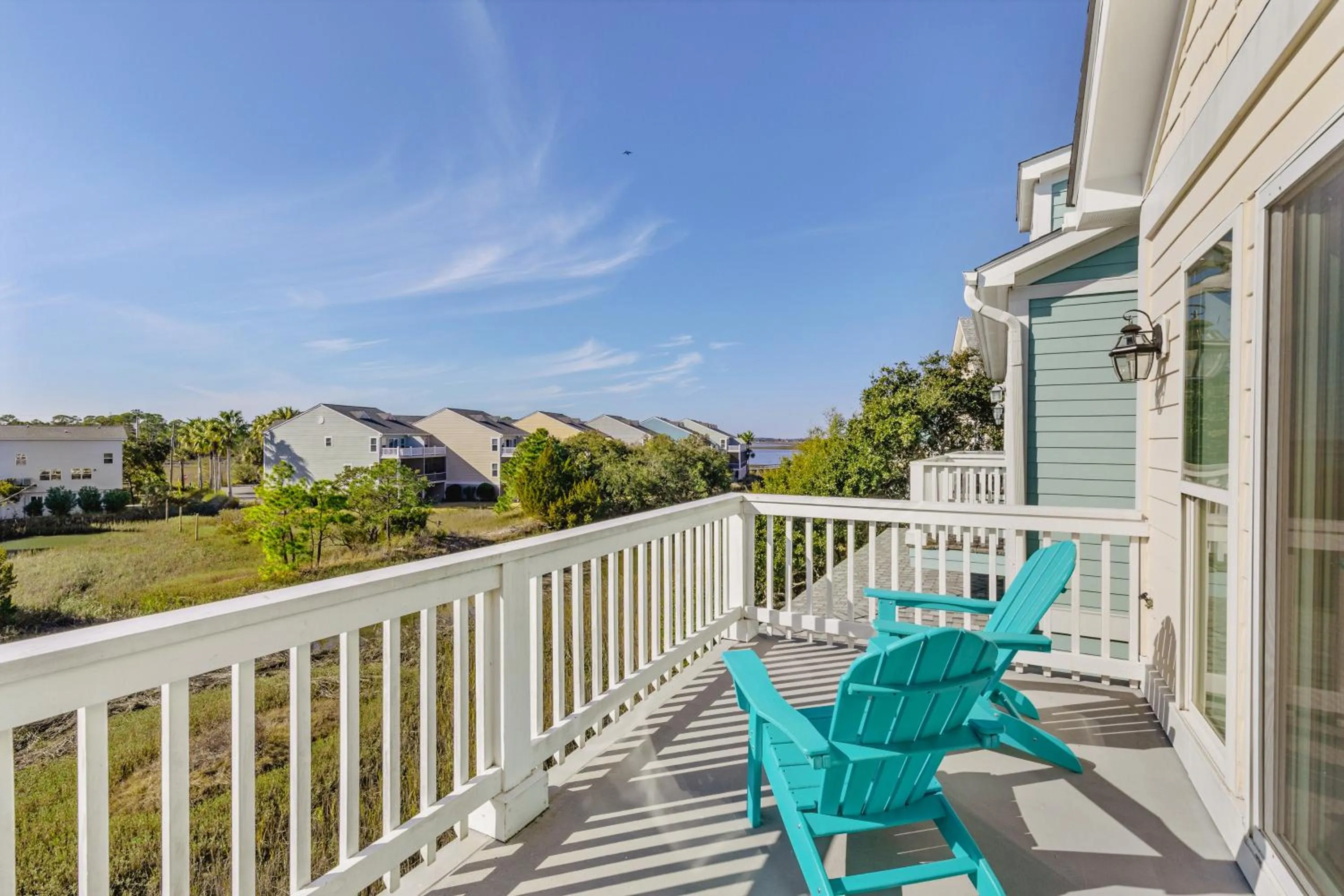 91 Waters Edge Folly Charm