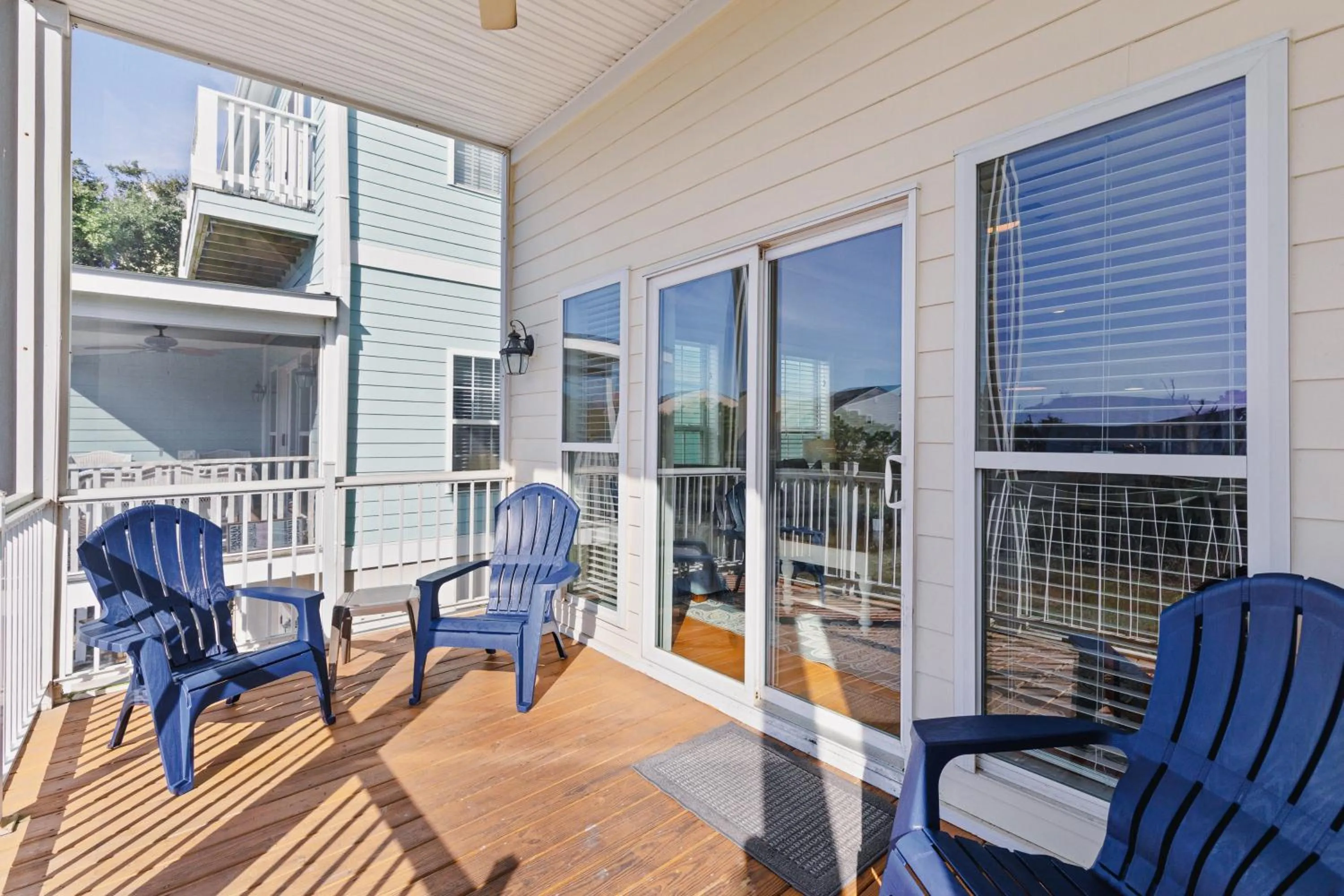 91 Waters Edge Folly Charm