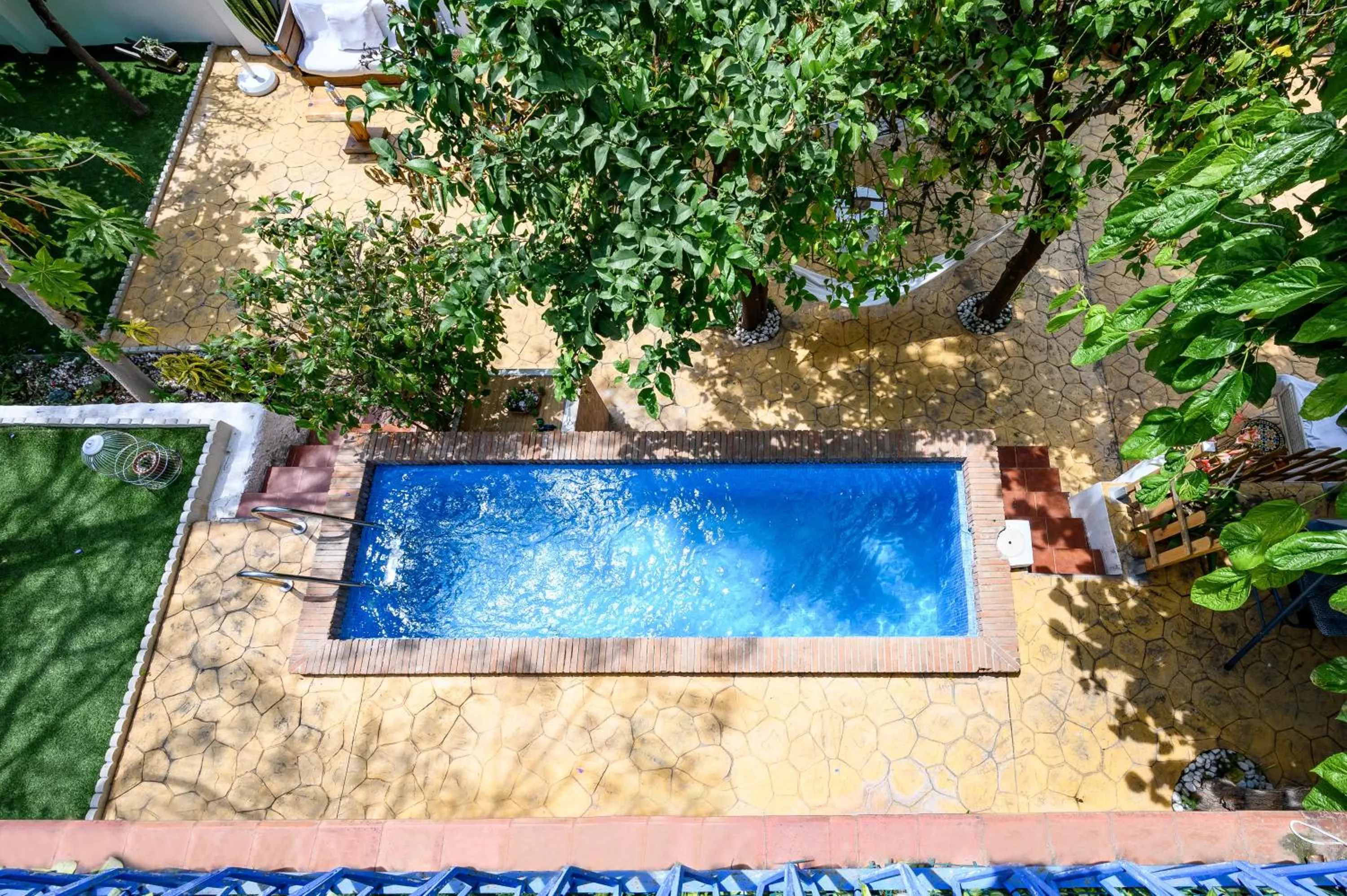 Blue Castle GuestHouse