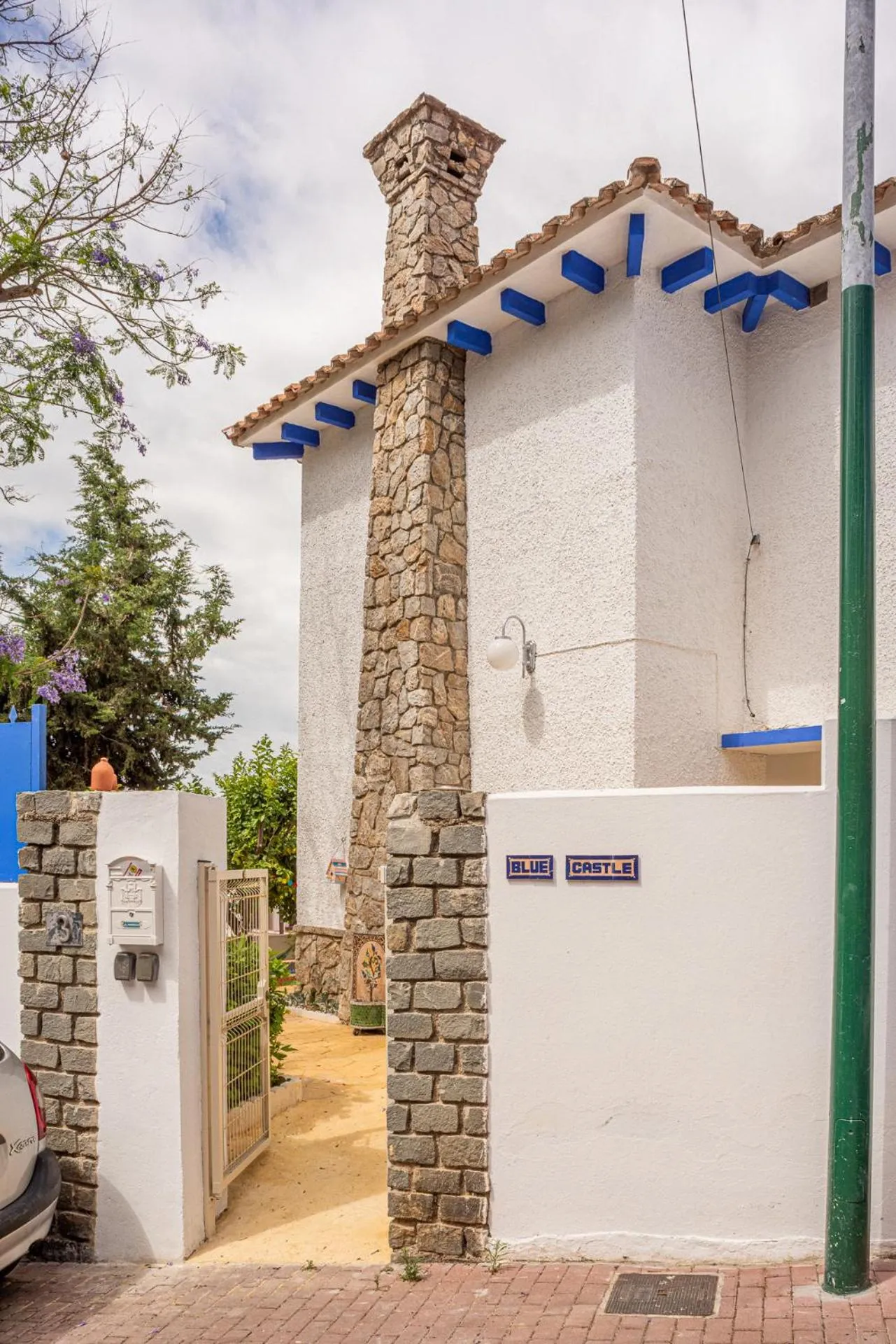 Blue Castle GuestHouse