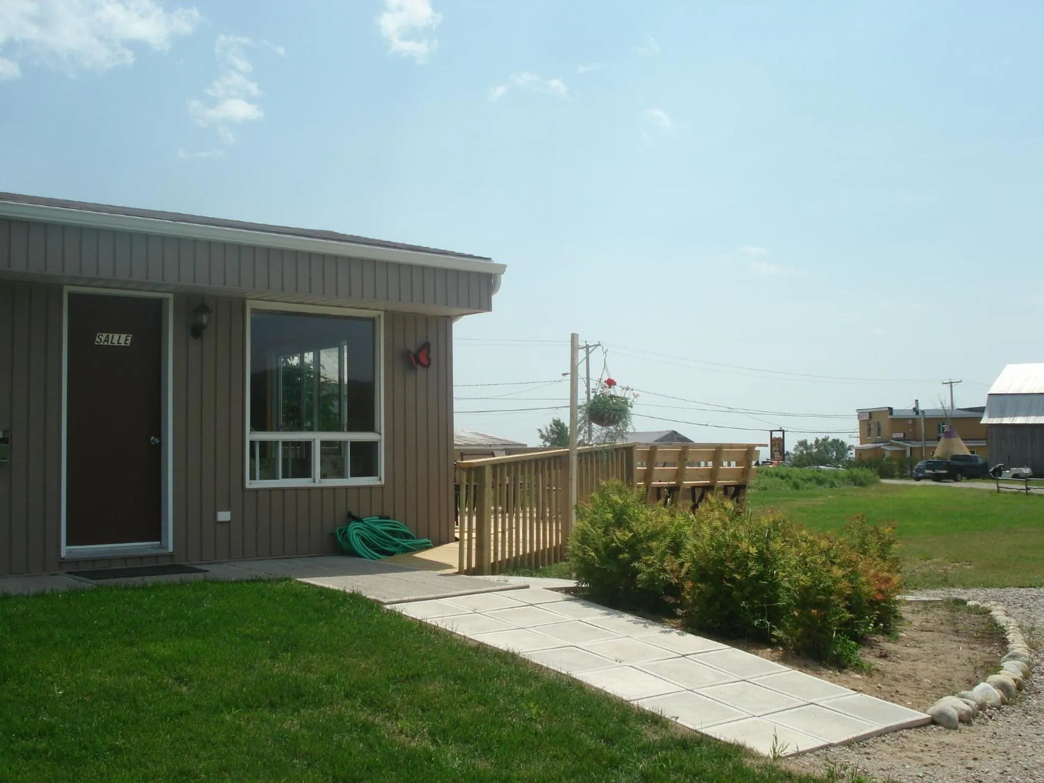 Garden in Motel la Maison de Travers