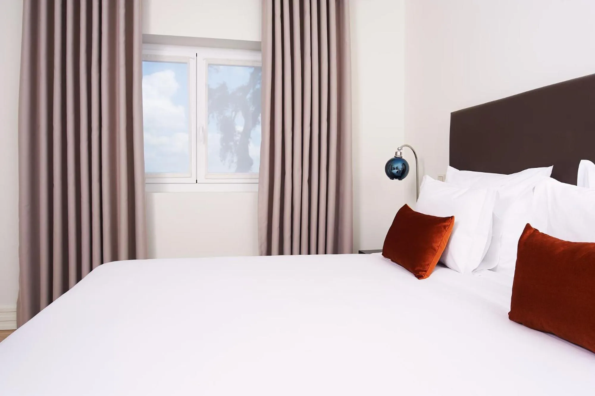 Staff, Bed in Convento do Seixo Boutique Hotel & Spa