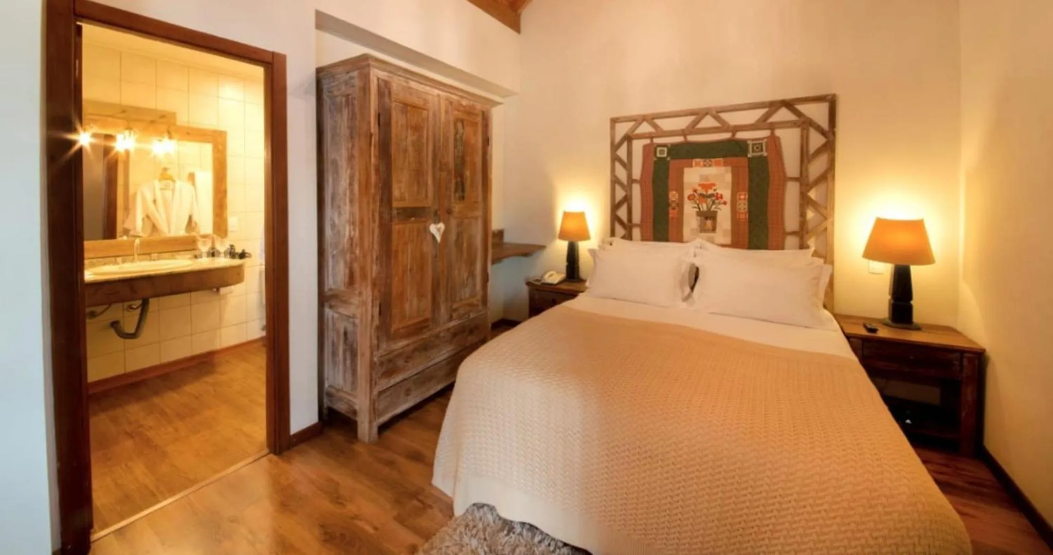 Bedroom, Bed in Petit Casa da Montanha