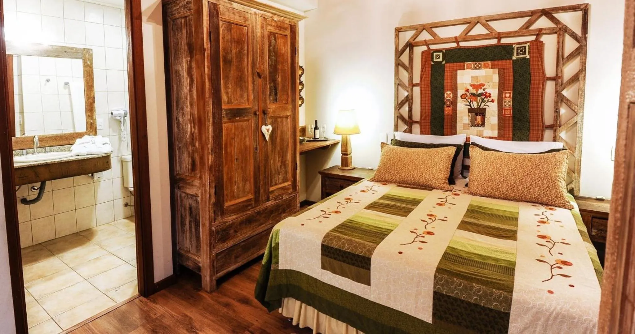 Bedroom, Bed in Petit Casa da Montanha