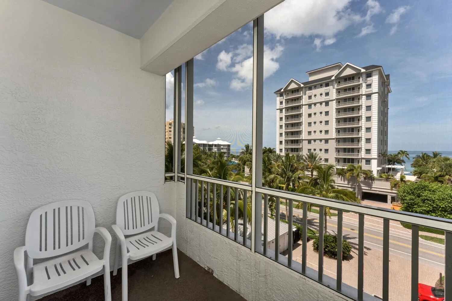 Property building in Vanderbilt Beach Resort