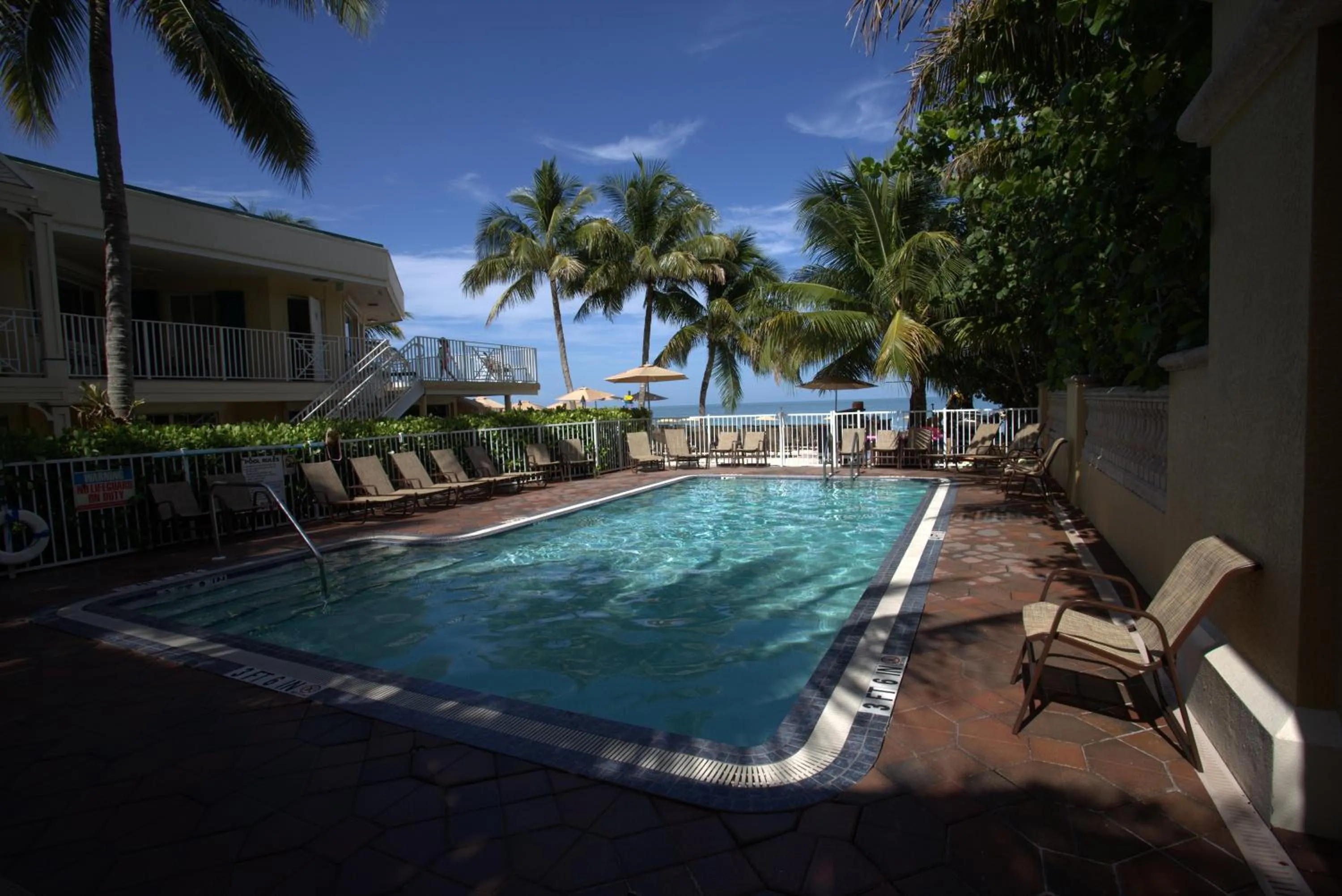 Swimming pool in Vanderbilt Beach Resort