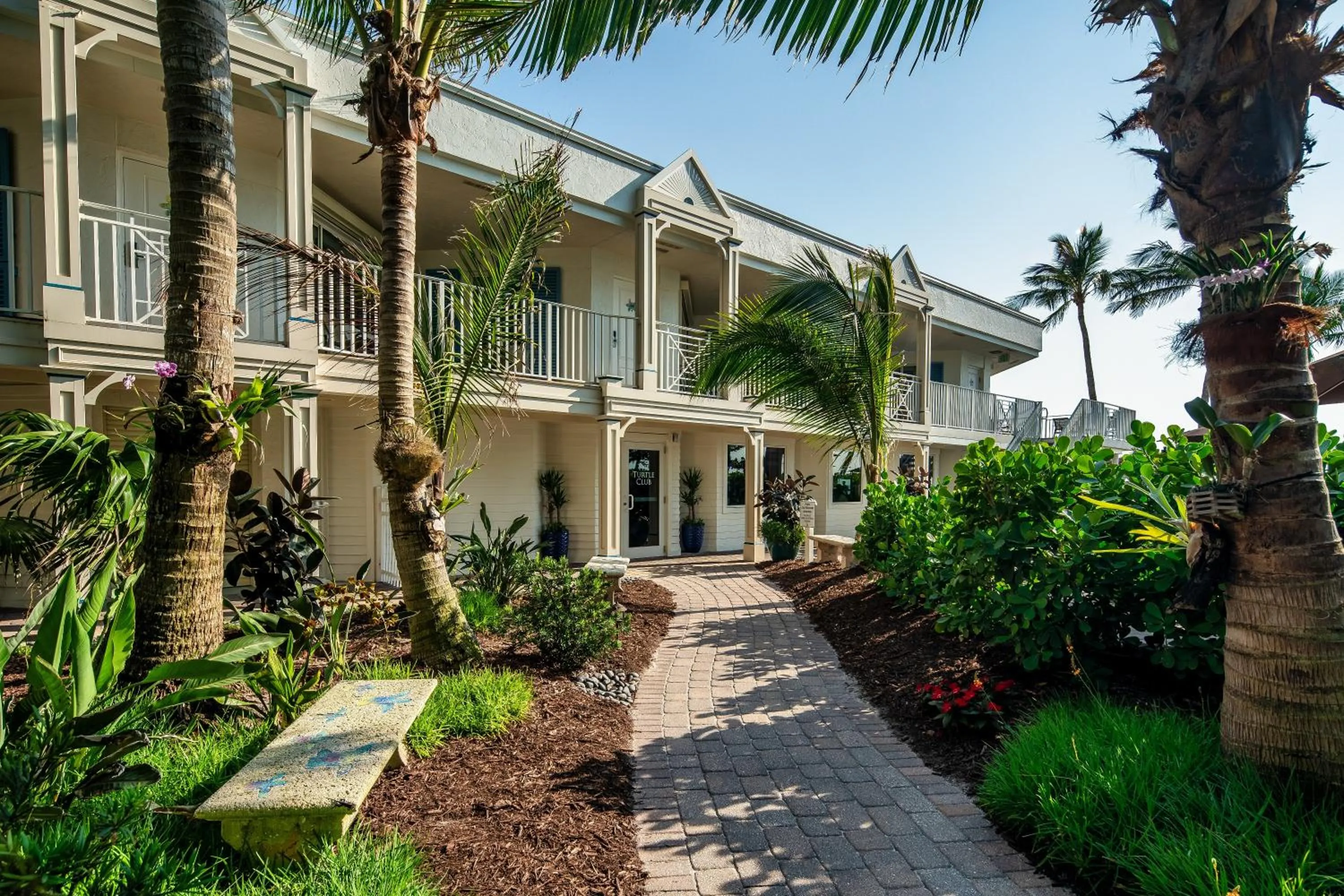 Property building in Vanderbilt Beach Resort