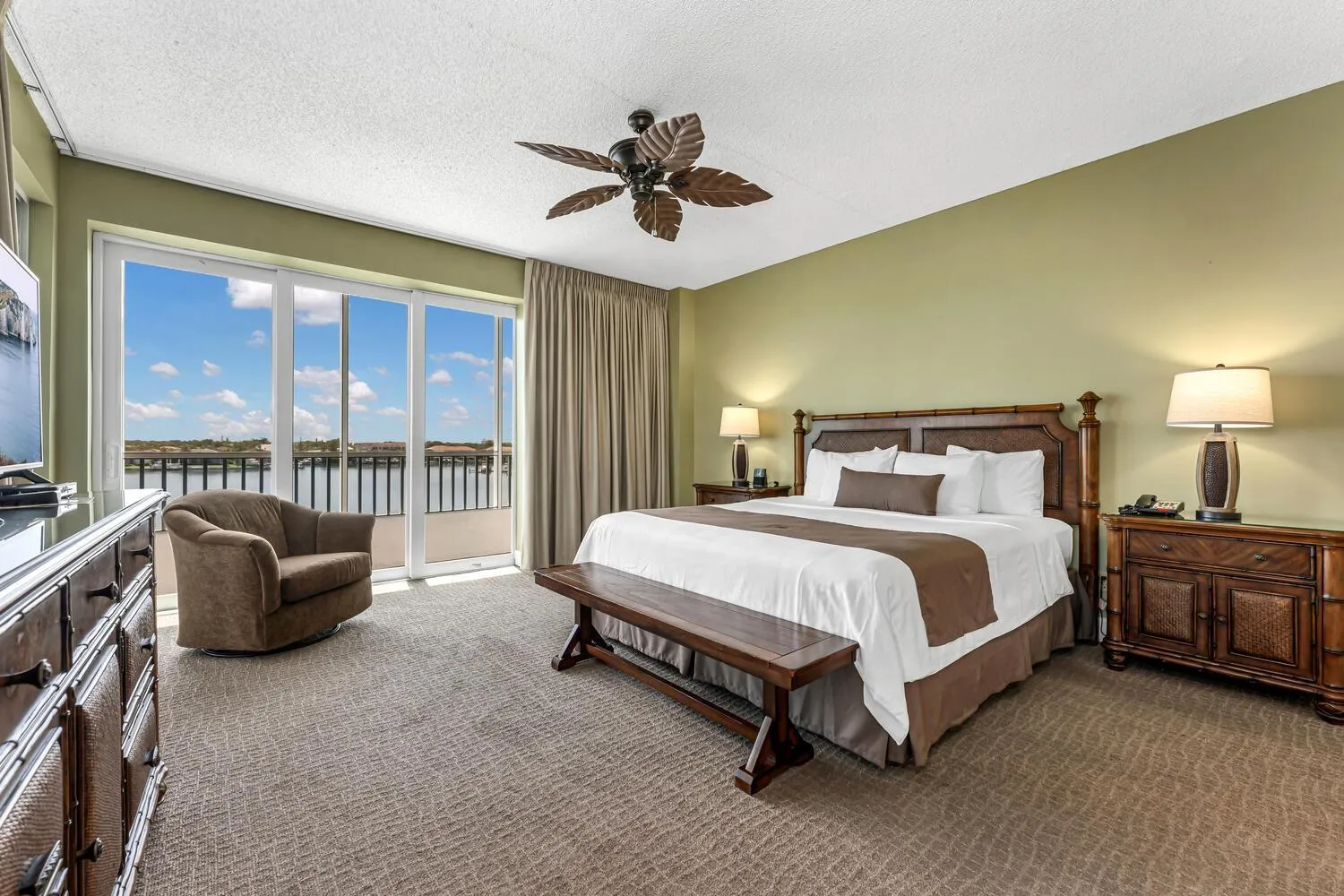 Bed in Vanderbilt Beach Resort