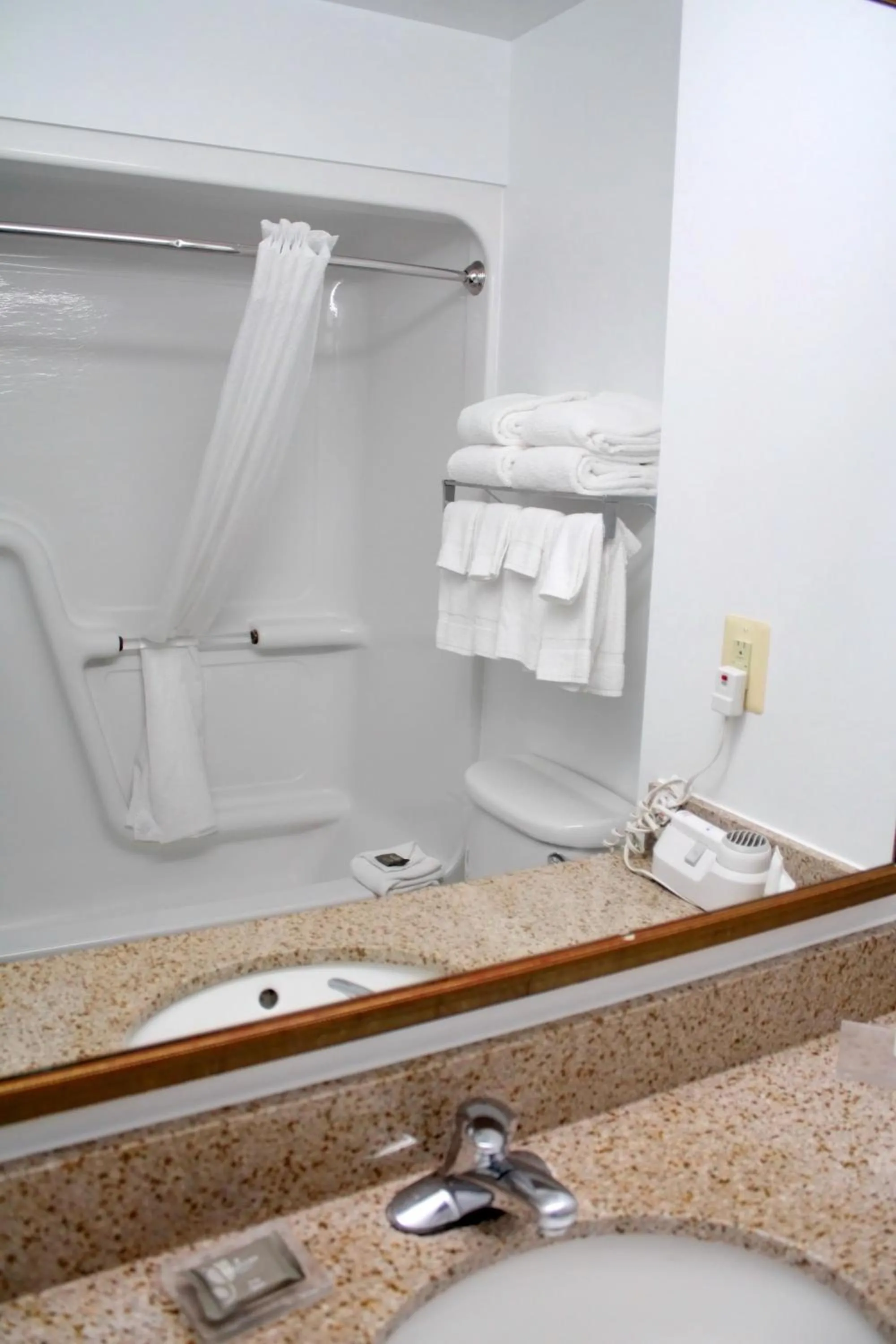 Shower in Country Inn & Suites by Radisson, BWI Airport Baltimore , MD