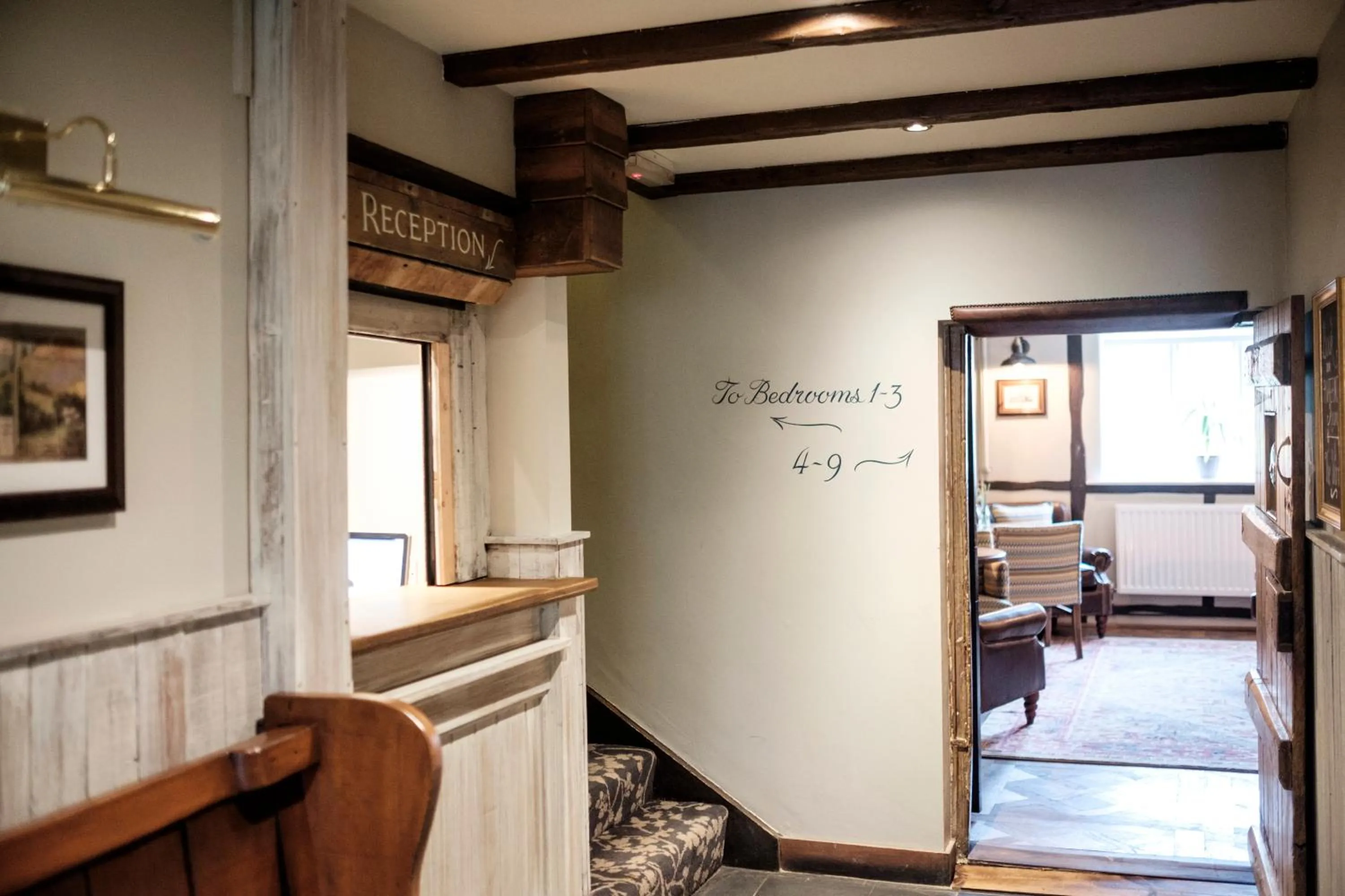 Lobby or reception, Bed in The White Hart