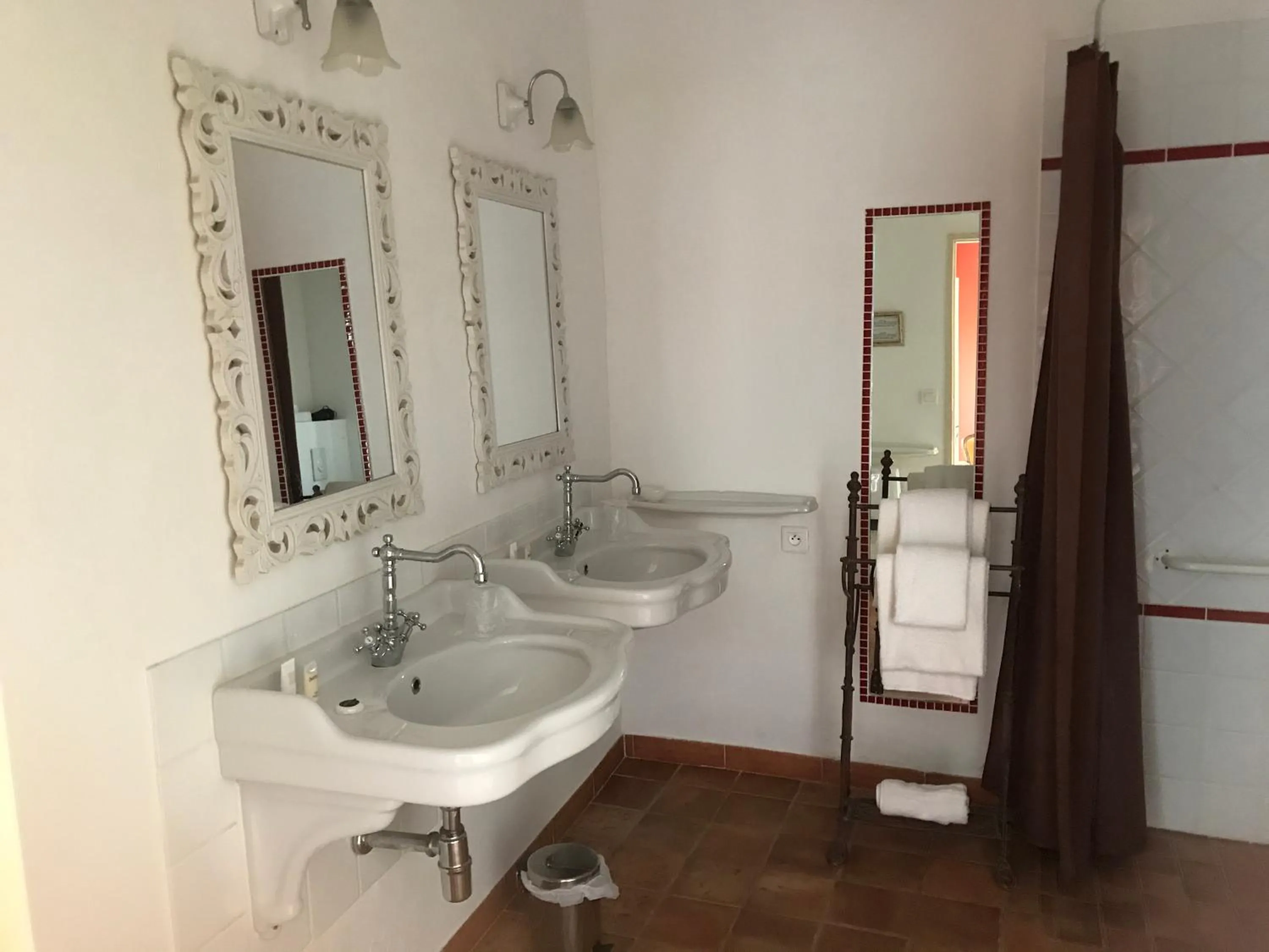 Bathroom in La Bastide Du Bois Breant