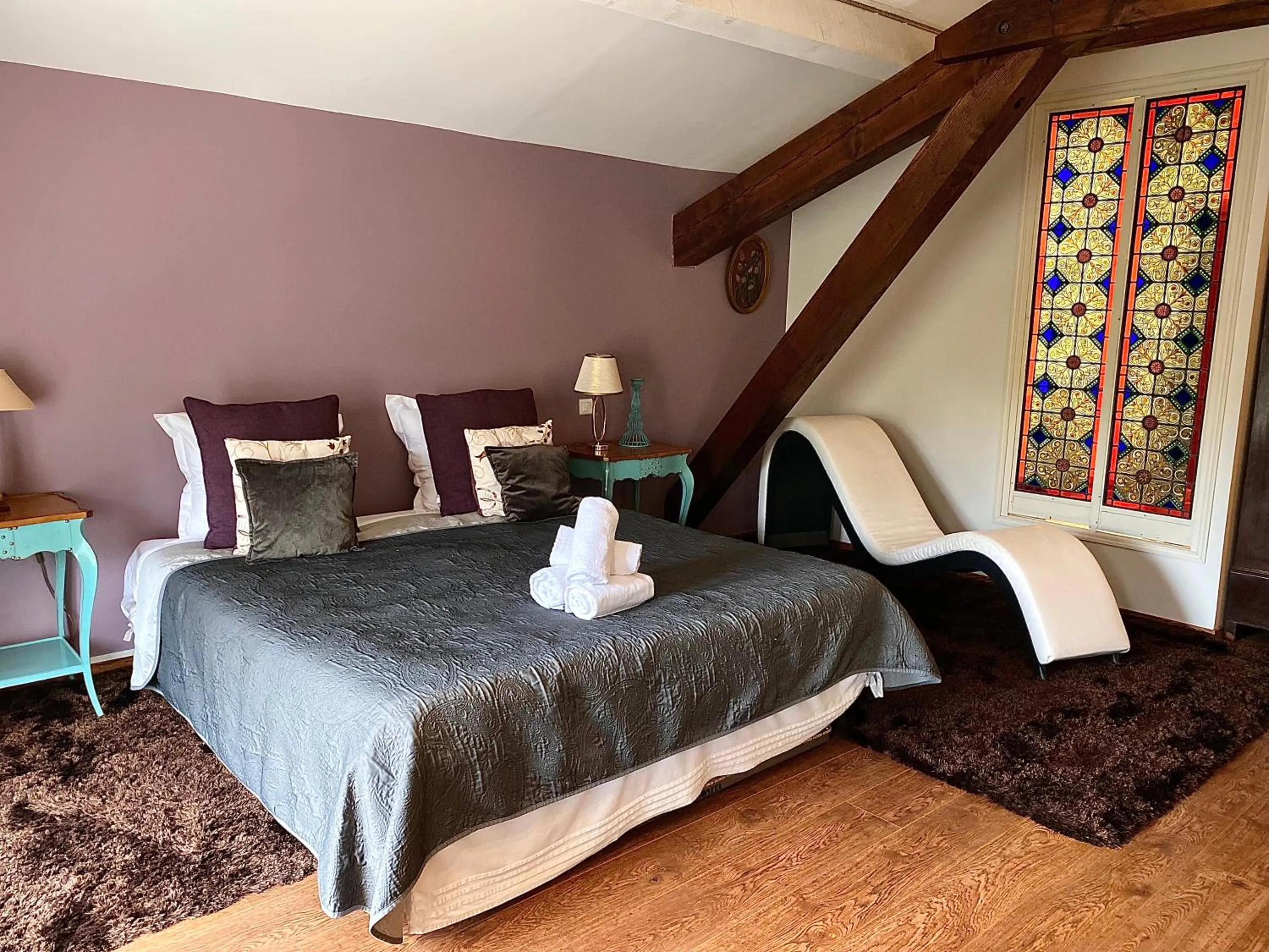 Photo of the whole room in La Bastide Du Bois Breant