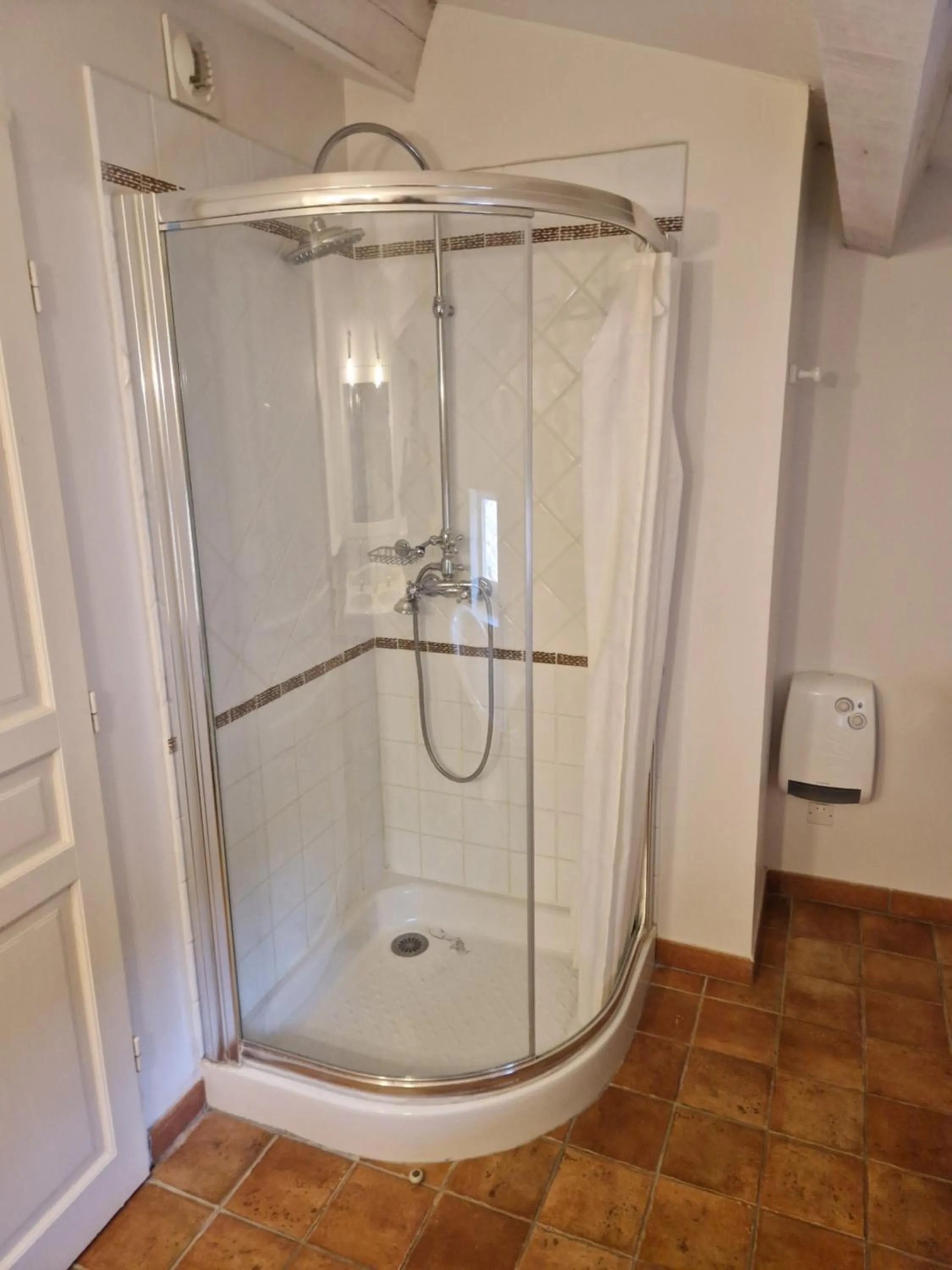 Bathroom in La Bastide Du Bois Breant