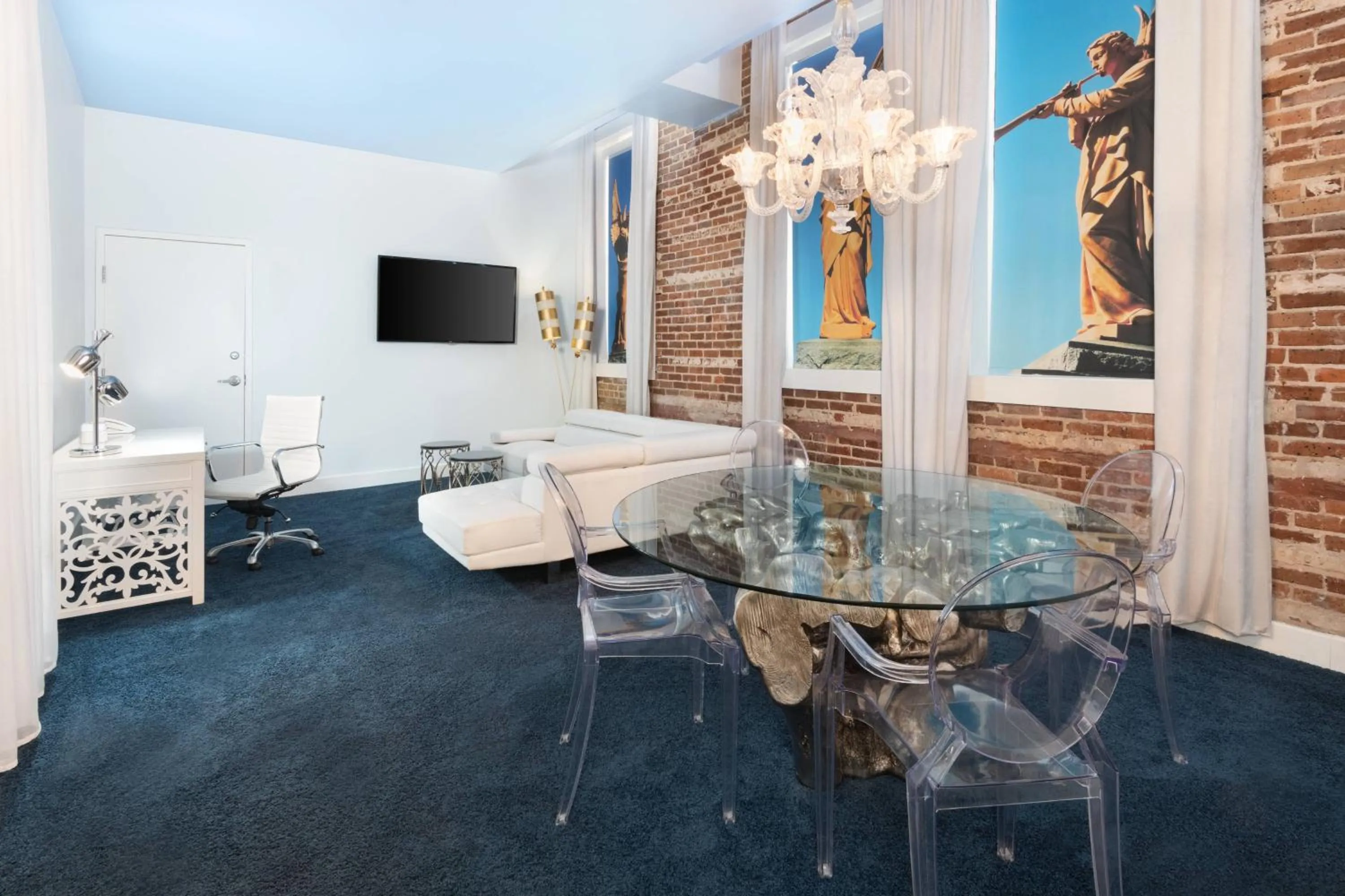 Photo of the whole room in The Saint Hotel, New Orleans, French Quarter, Autograph Collection