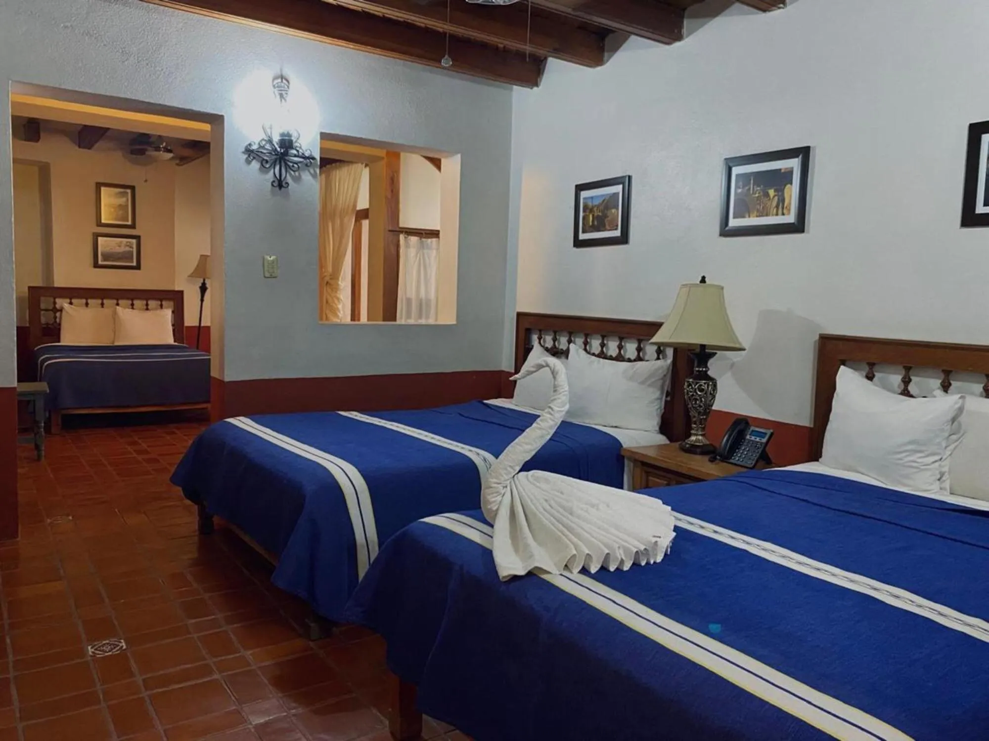 Family Room (6 Adults) in Hotel Socavon