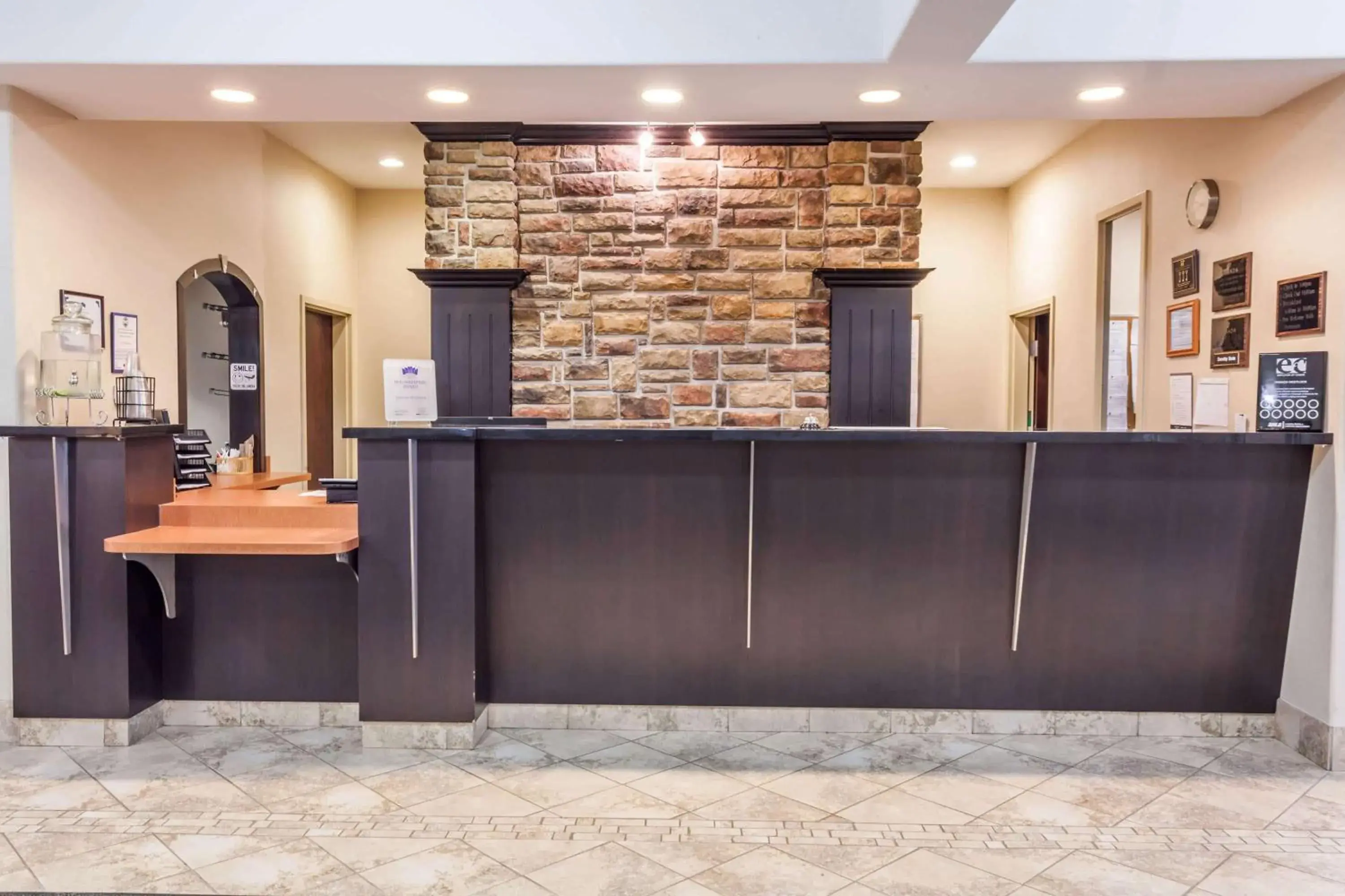 Lobby or reception in Ramada by Wyndham Westlock Lobby or reception in Ramada by Wyndham Westlock