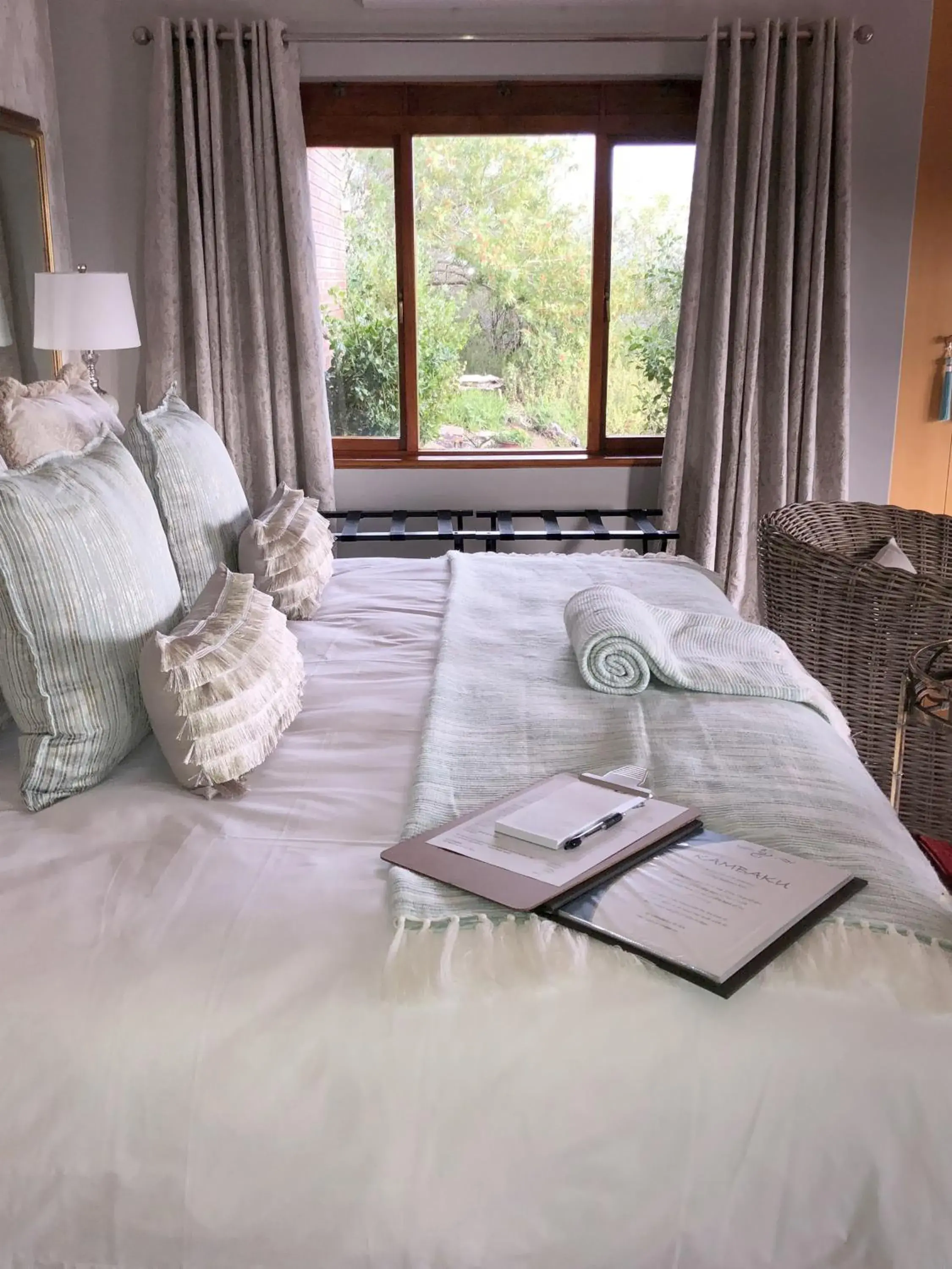 Superior Suite - single occupancy in Kambaku @ Sea Superior Suite - single occupancy in Kambaku @ Sea