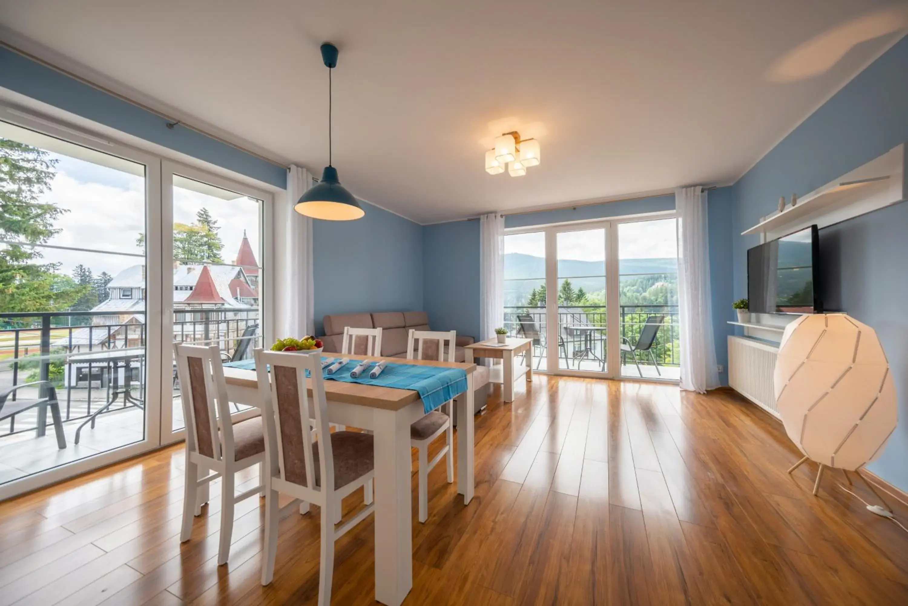 RentPlanet- Apartamenty Poezja - Dworcowa RentPlanet- Apartamenty Poezja - Dworcowa
