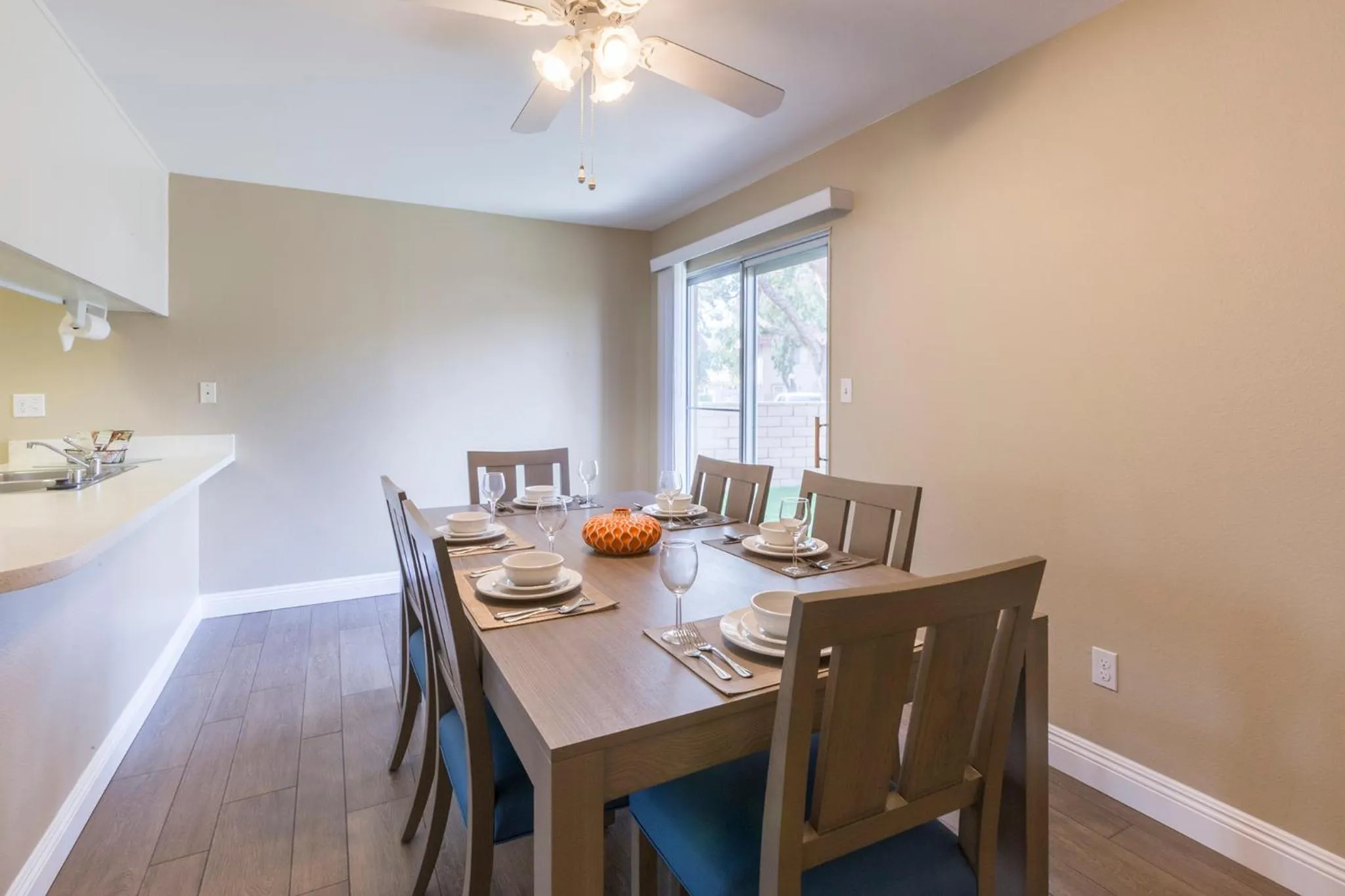Dining area in Indian Palms Vacation Club