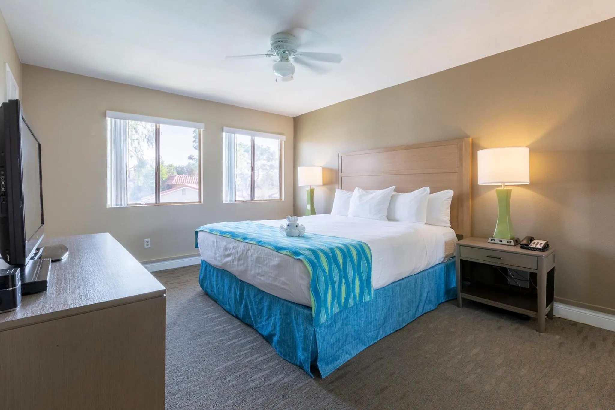 Bedroom, Bed in Indian Palms Vacation Club