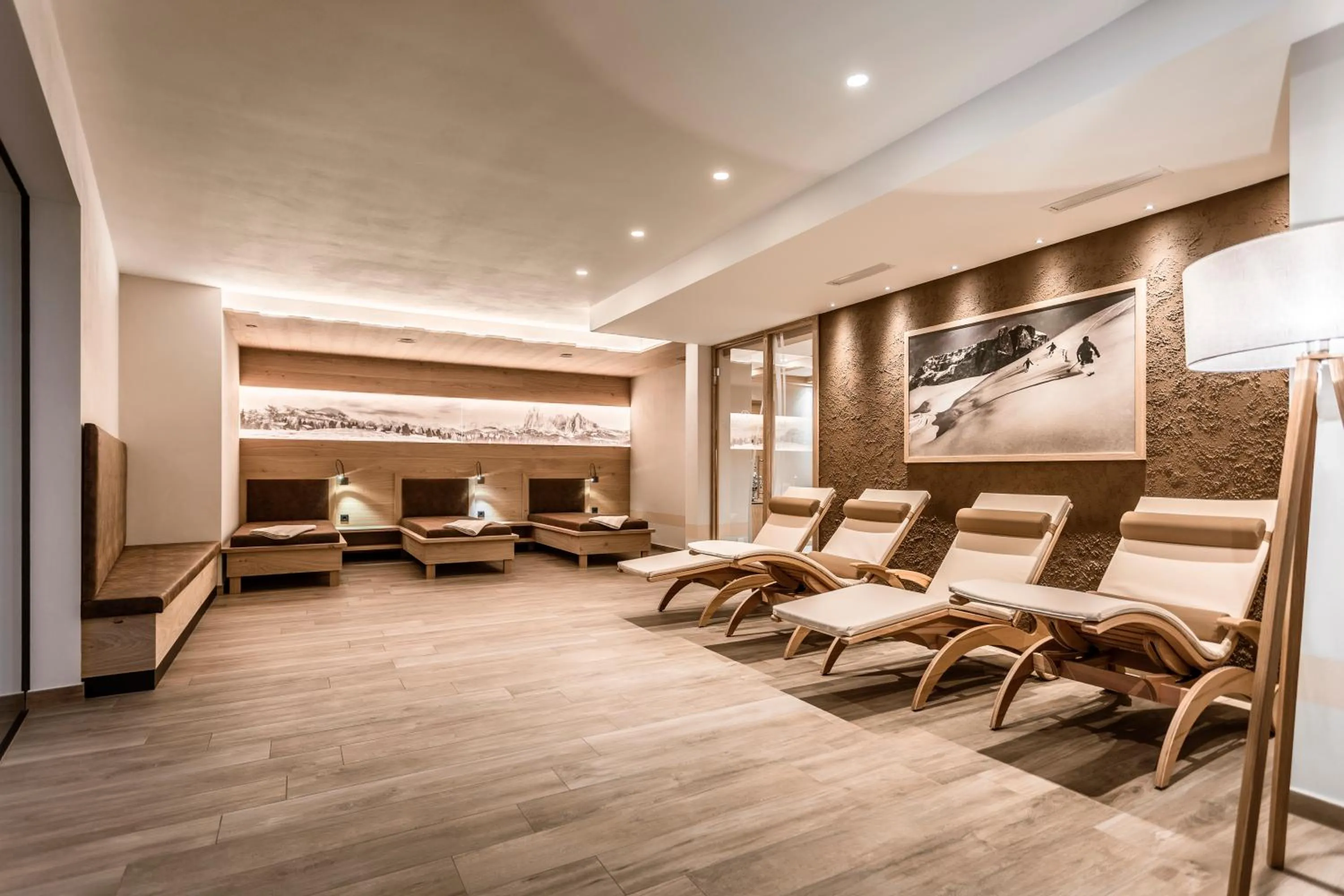 Sauna in Luxury Chalet Plazola