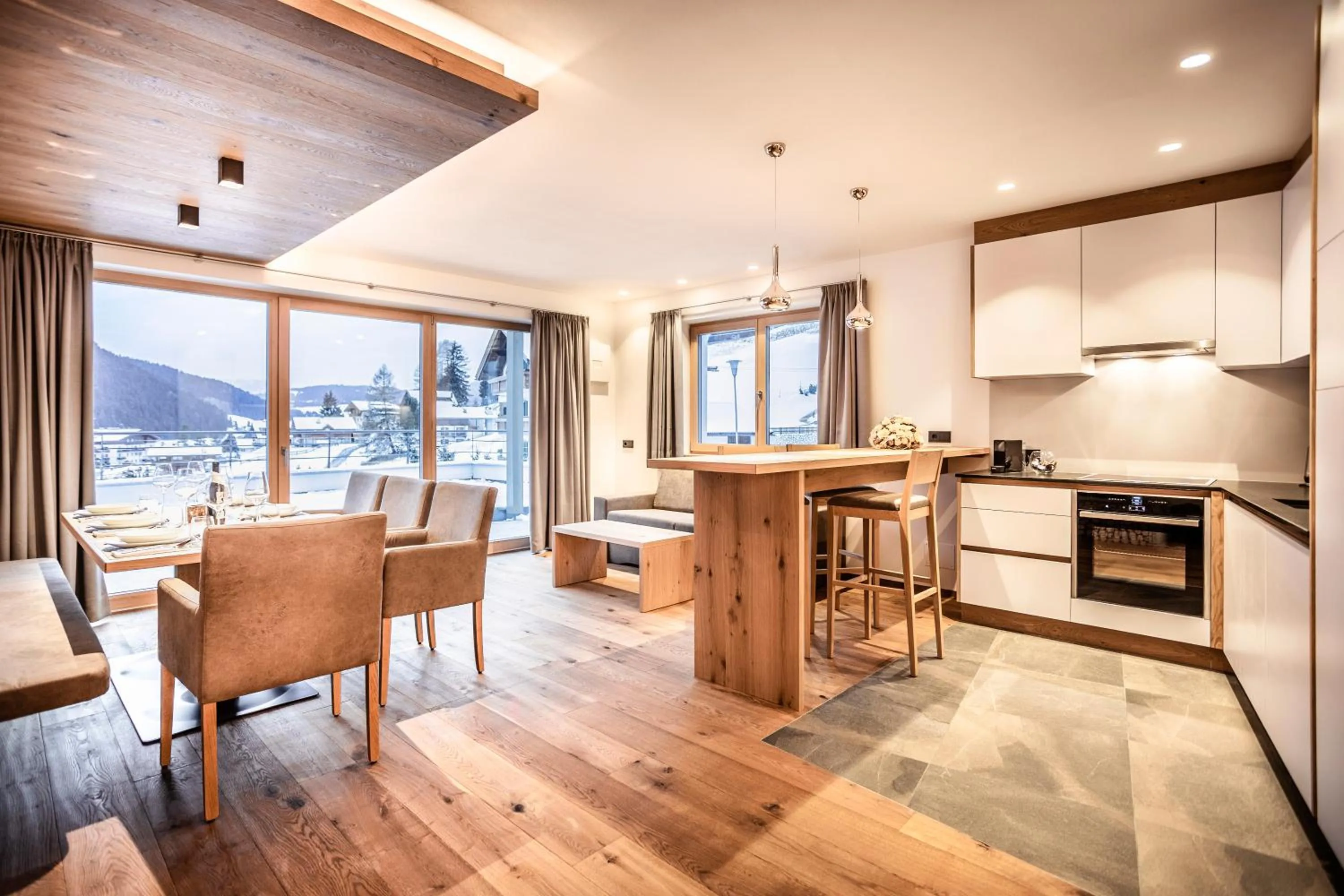 Kitchen or kitchenette in Luxury Chalet Plazola