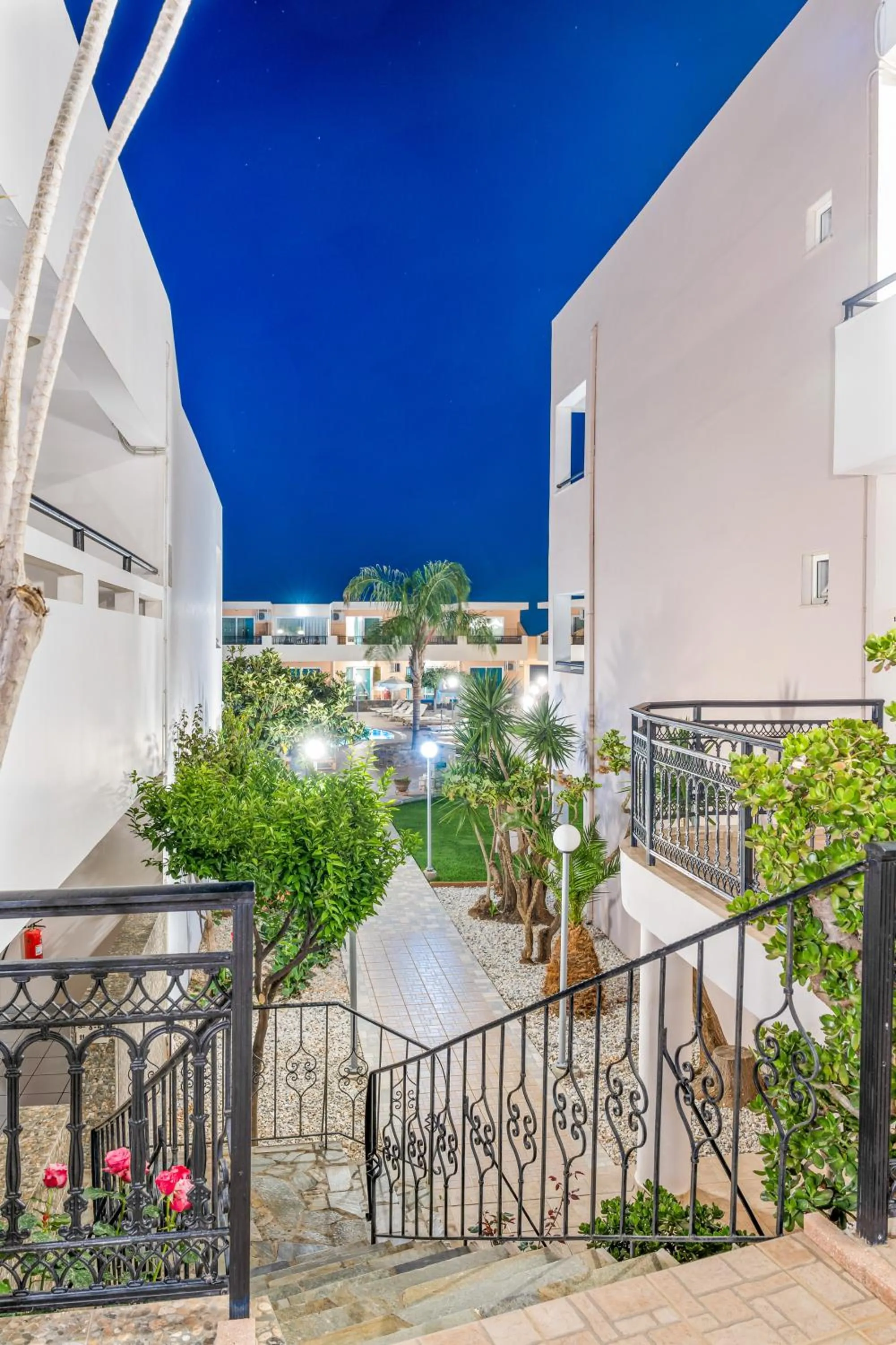 Property building in Maria Rousse