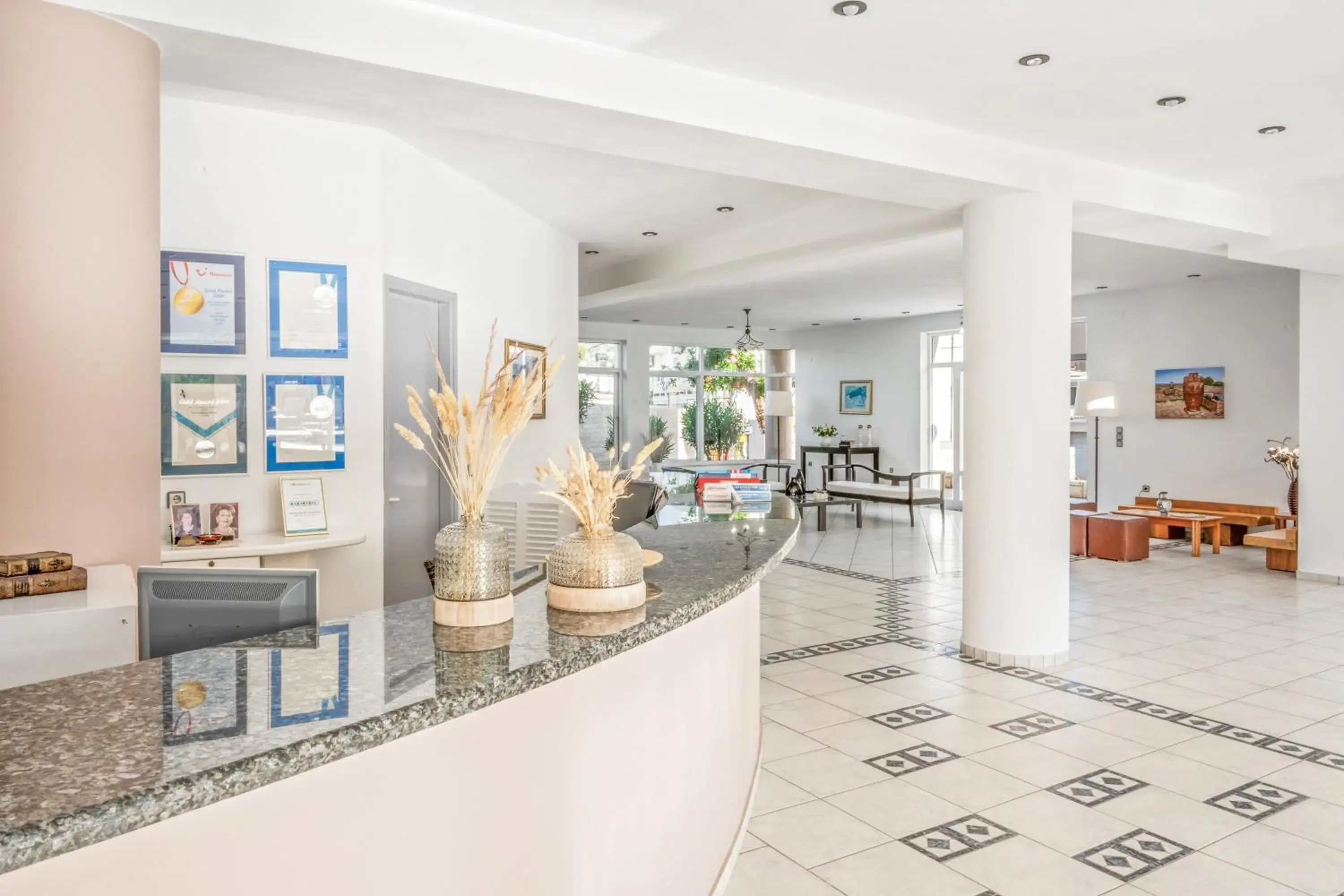 Lobby or reception in Maria Rousse Lobby or reception in Maria Rousse