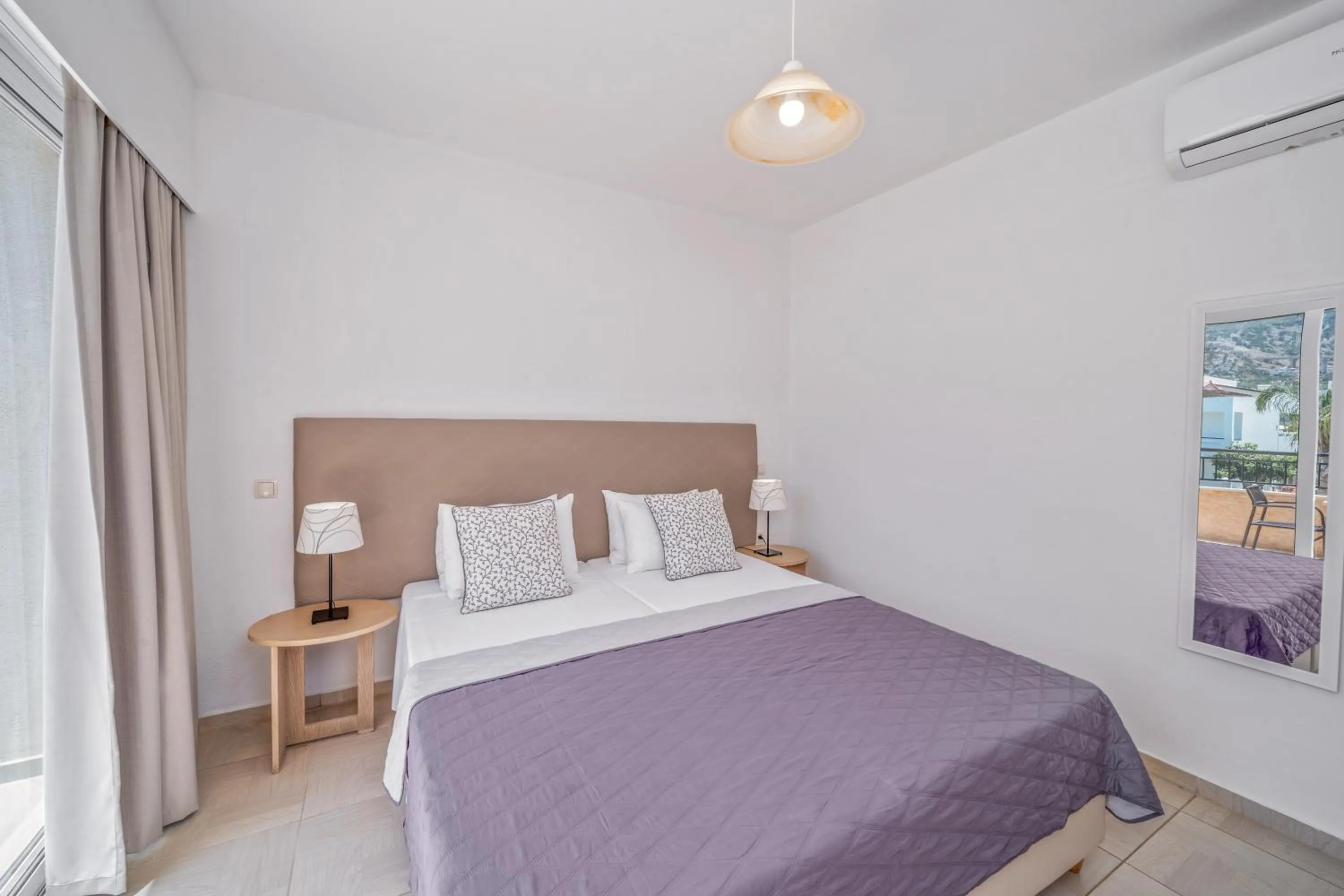 Bedroom, Bed in Maria Rousse