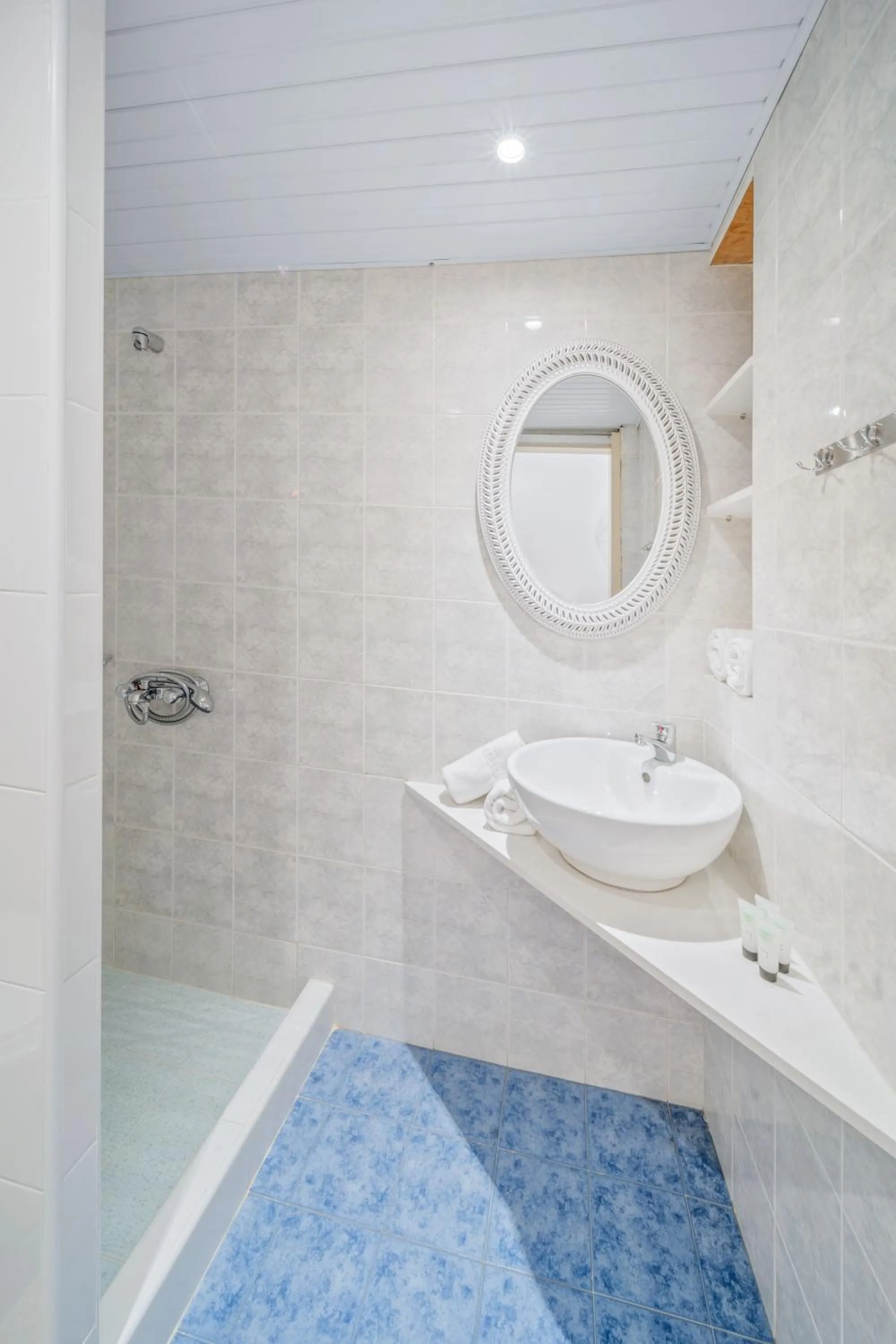 Bathroom in Maria Rousse