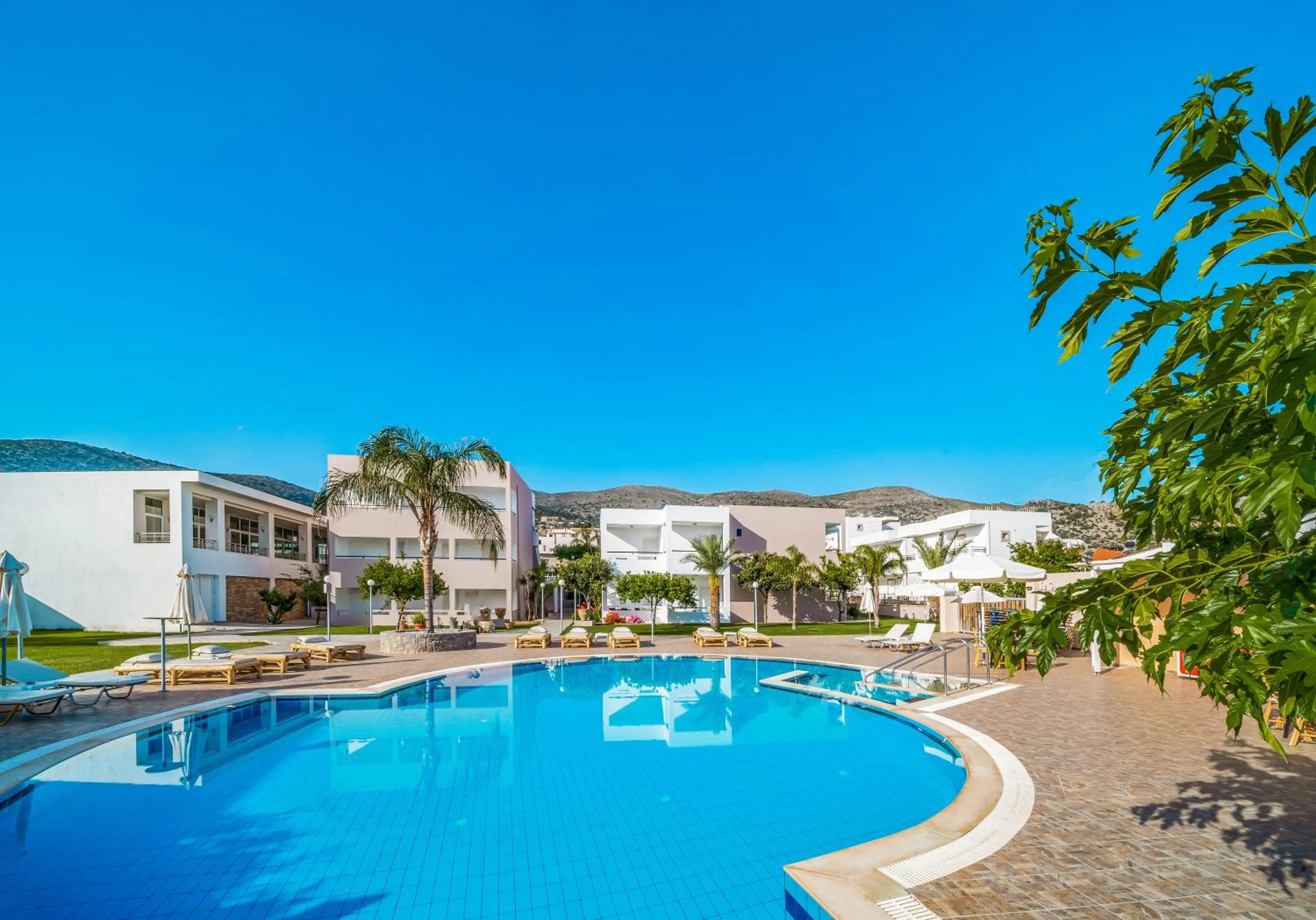 Swimming pool in Maria Rousse