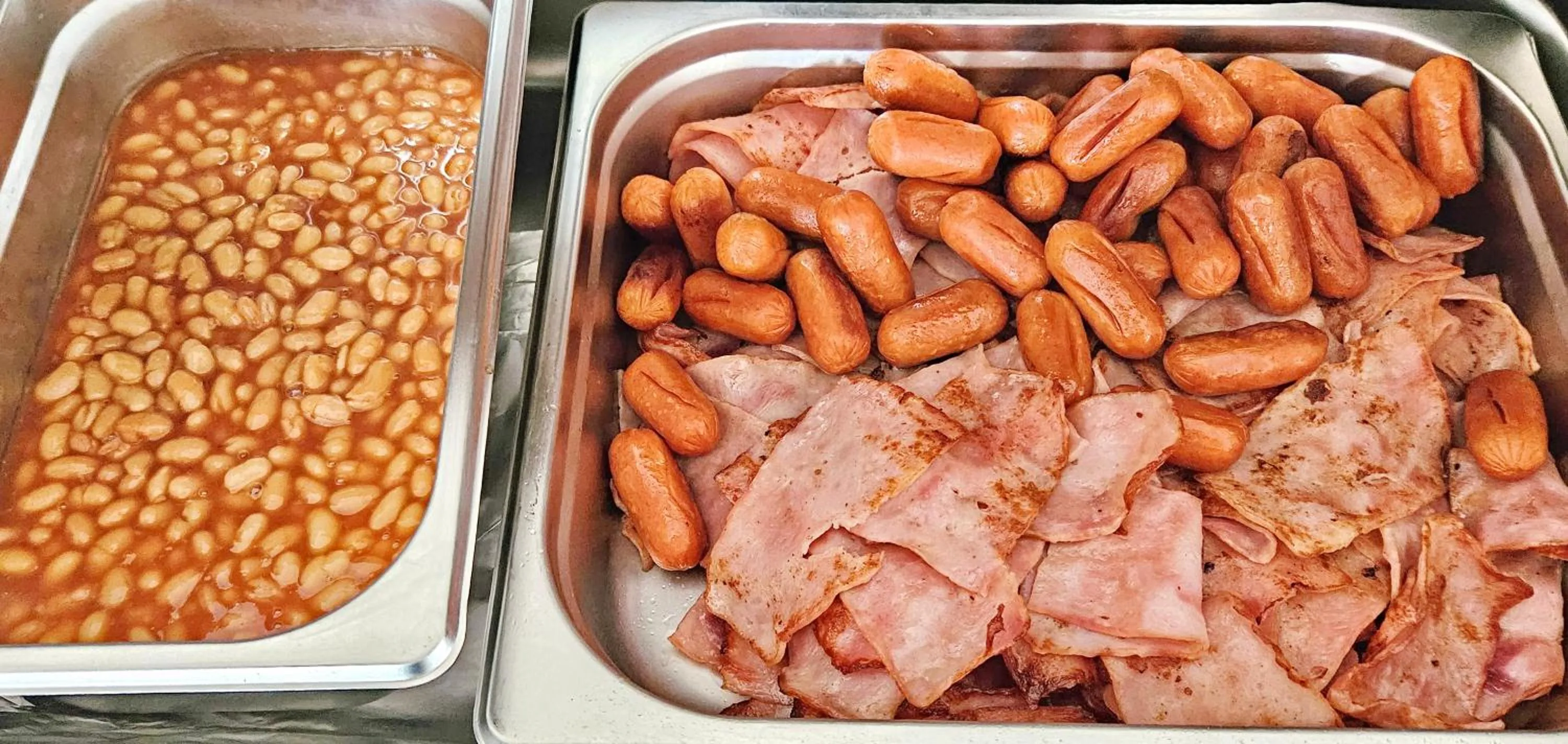 Buffet breakfast in Maria Rousse