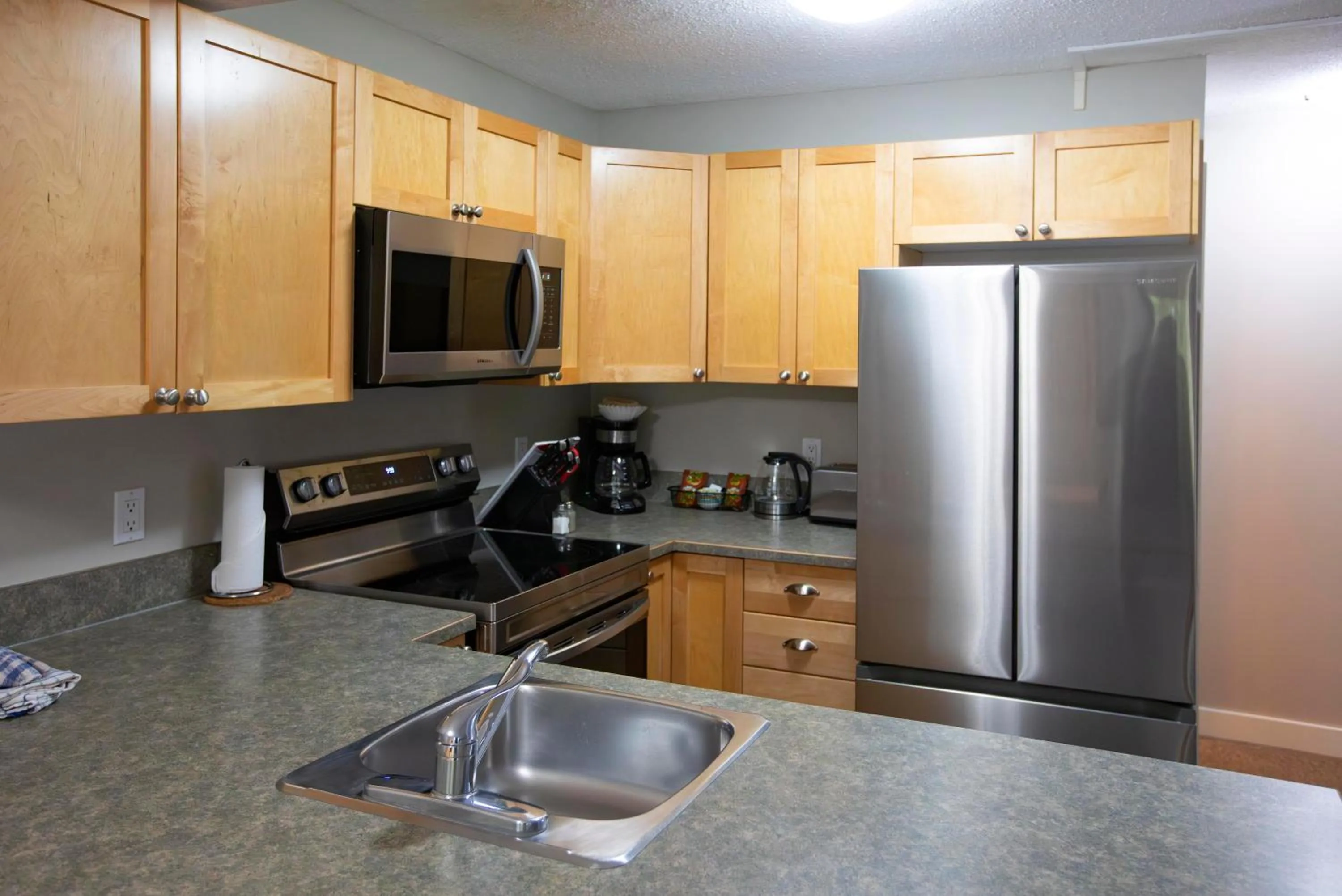 kitchen in Panorama Vacation Retreat at Horsethief Lodge