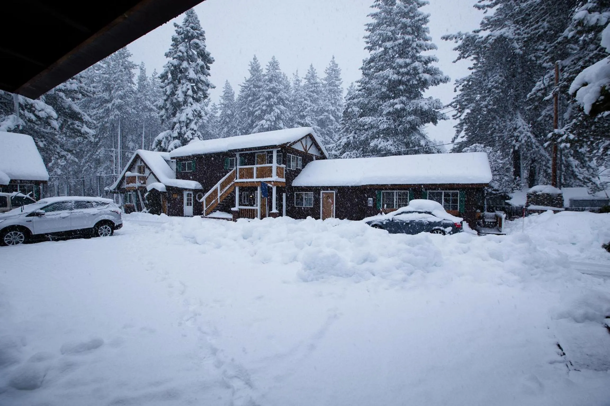 Property building in Red Wolf Lakeside Lodge
