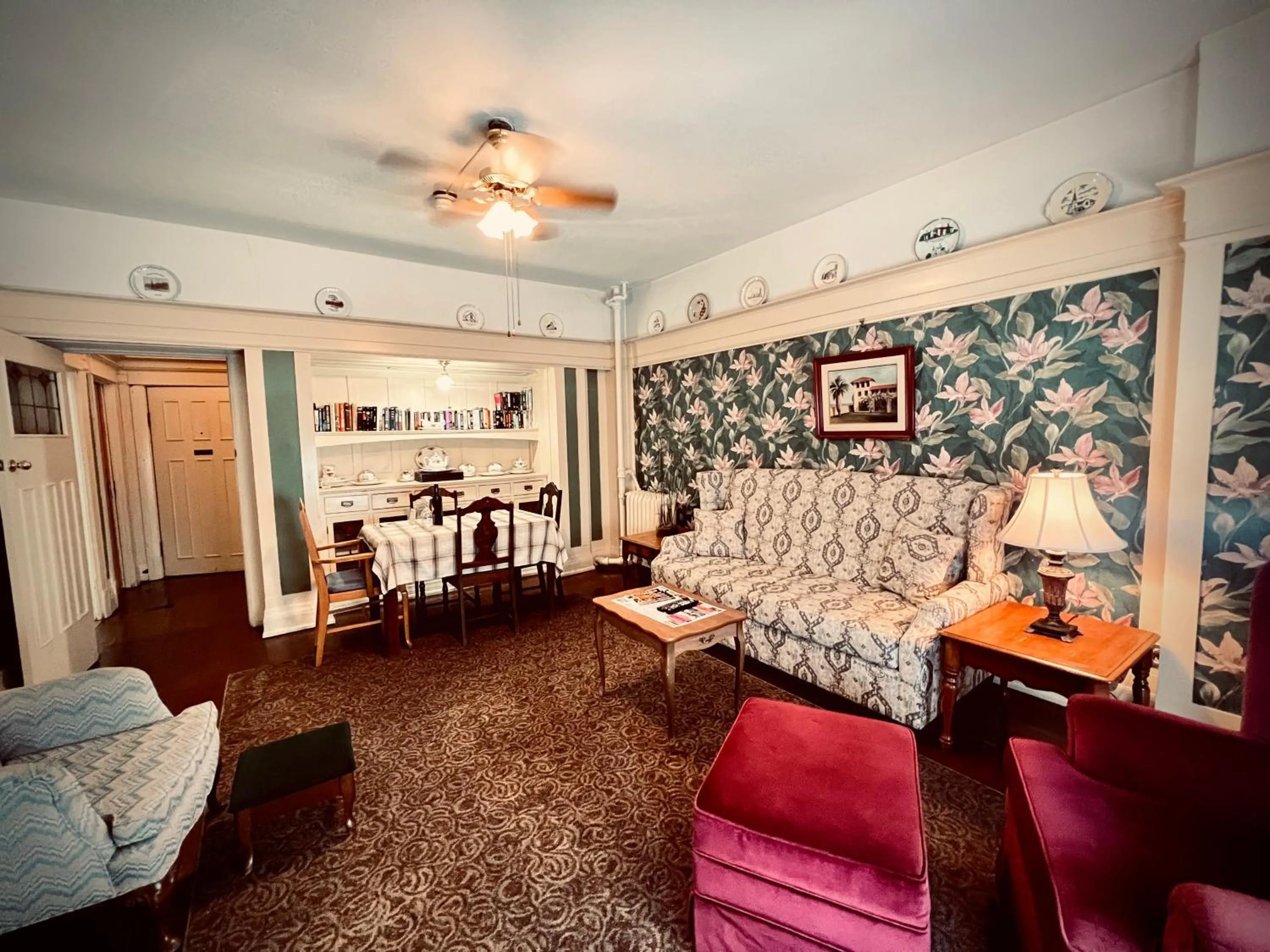 Arundel Mansions Hotel