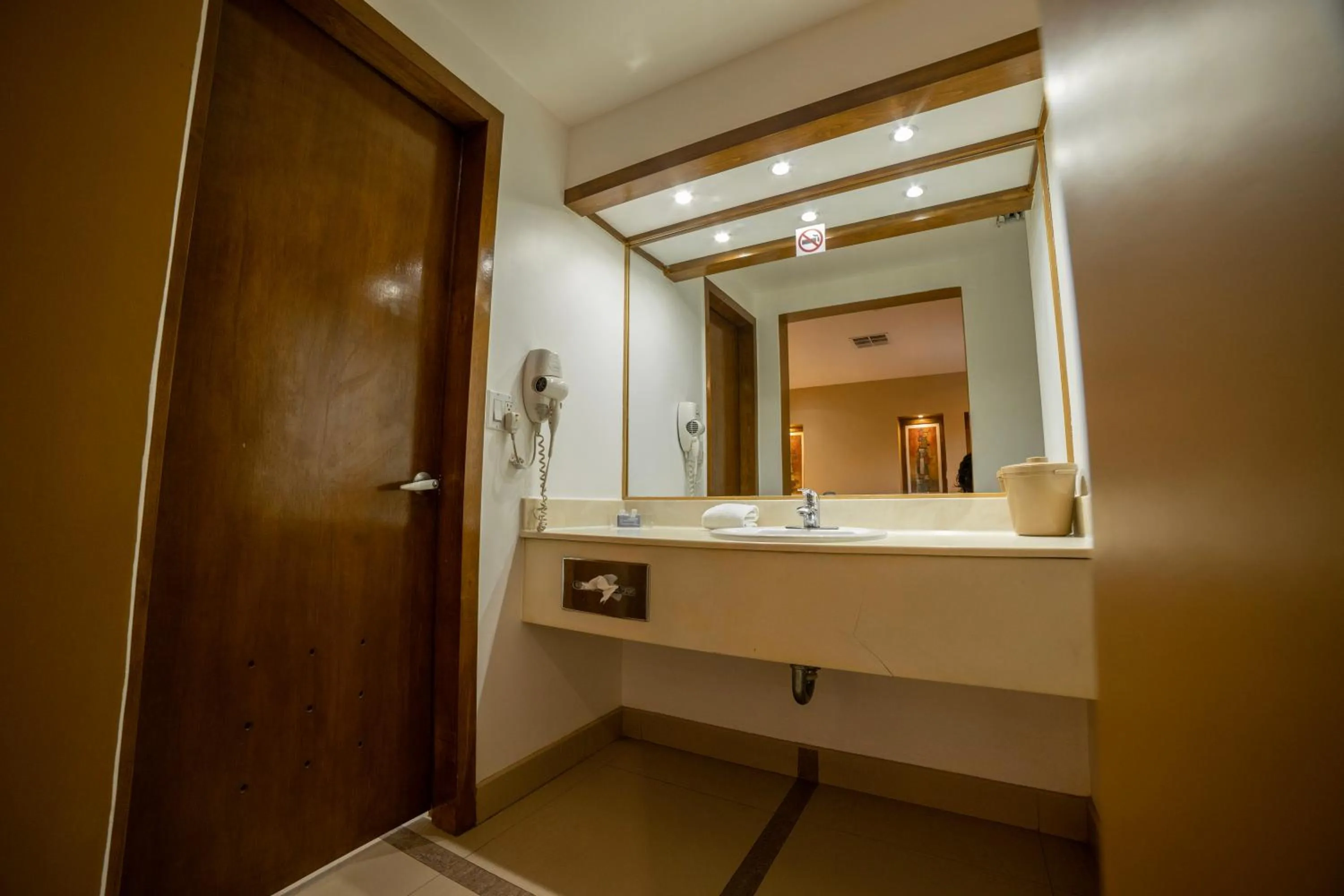 Bathroom in Hotel Colonial Mexicali