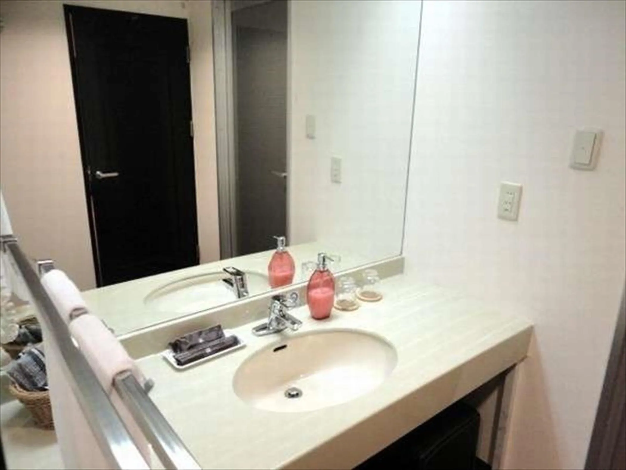 Photo of the whole room in Green Rich Hotel Nishitetsu Ohashi Ekimae