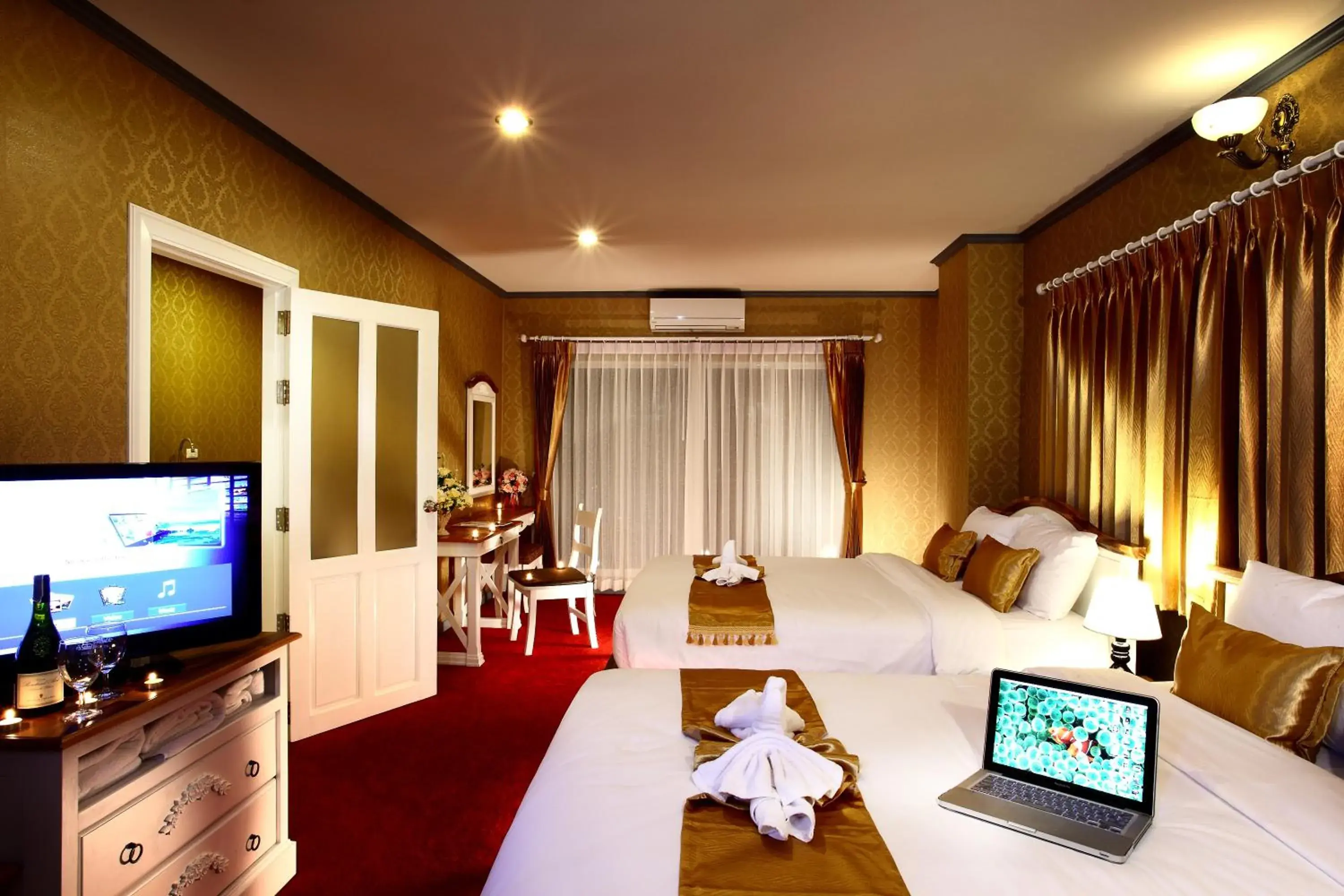 Junior Suite in Victoria Nimman Hotel Junior Suite in Victoria Nimman Hotel