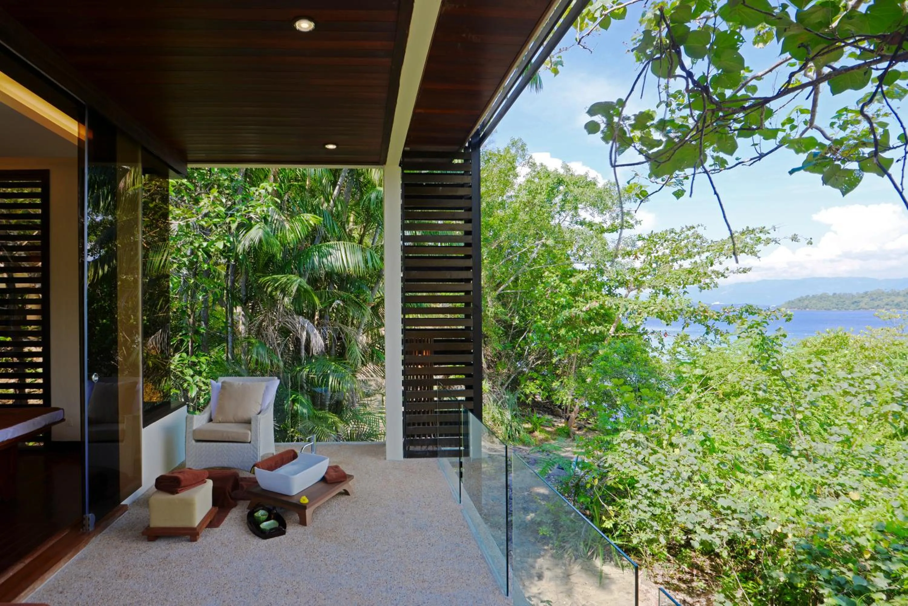 Day in Gaya Island Resort - Small Luxury Hotels of the World