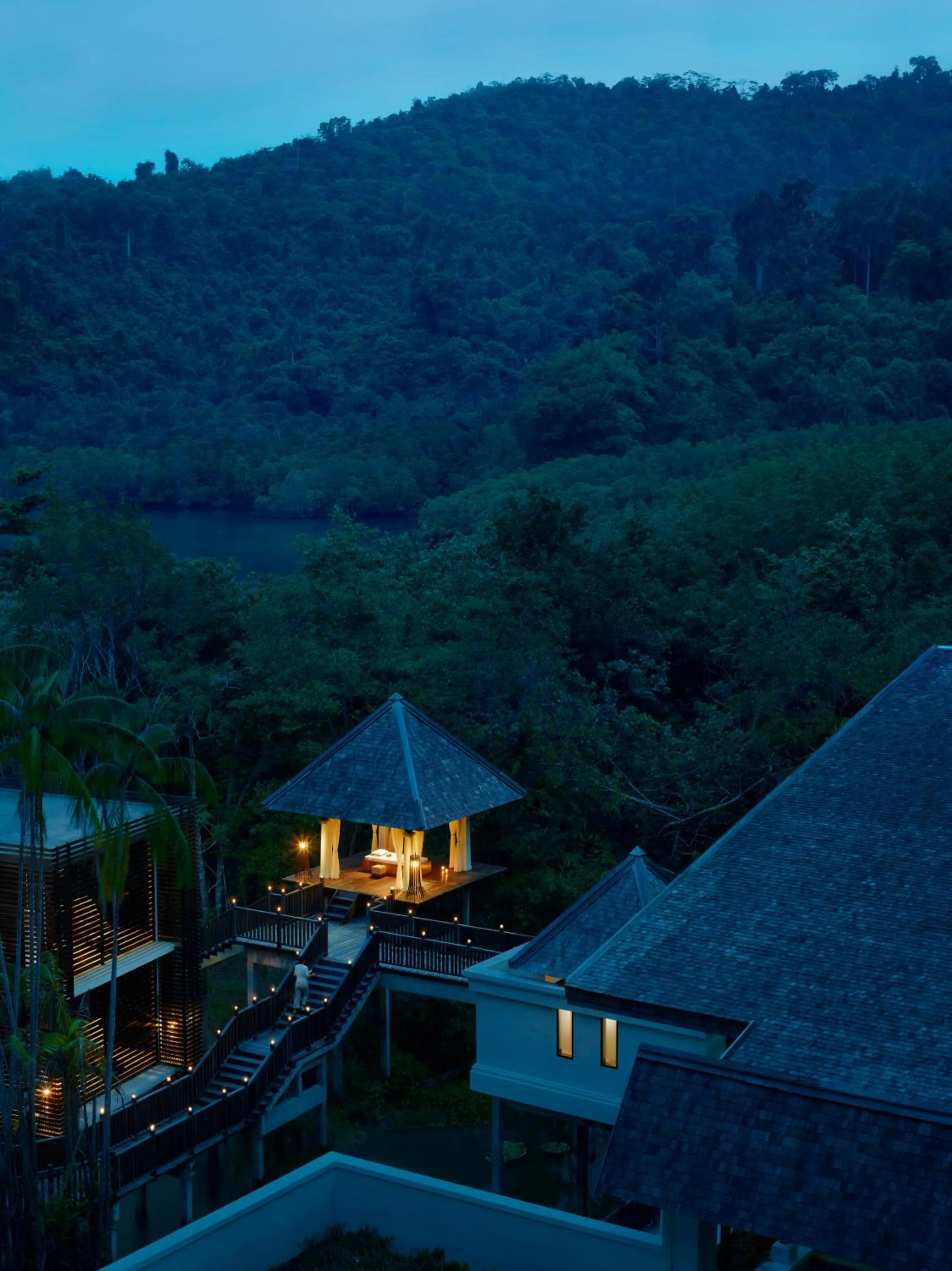 Night in Gaya Island Resort - Small Luxury Hotels of the World