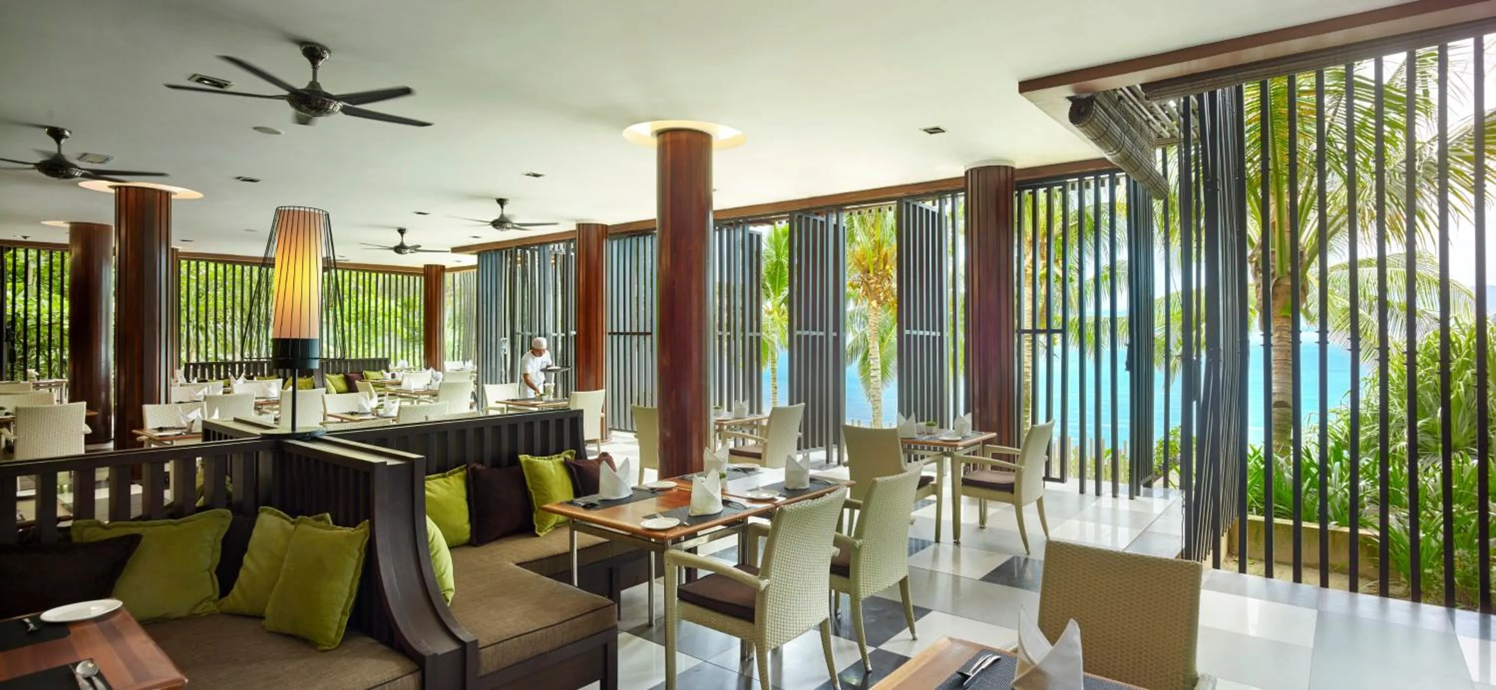 Restaurant/places to eat in Gaya Island Resort - Small Luxury Hotels of the World