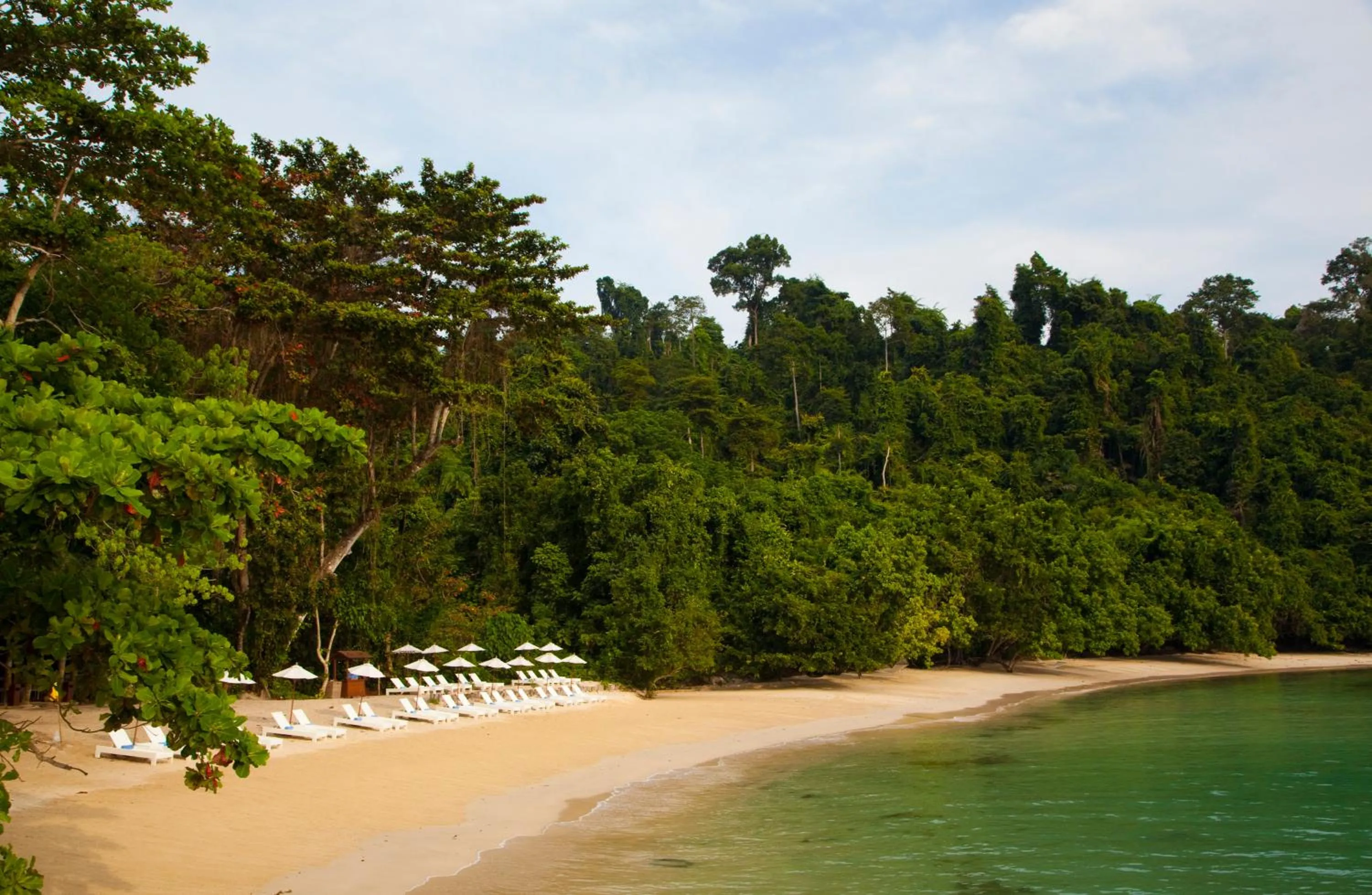 Day in Gaya Island Resort - Small Luxury Hotels of the World