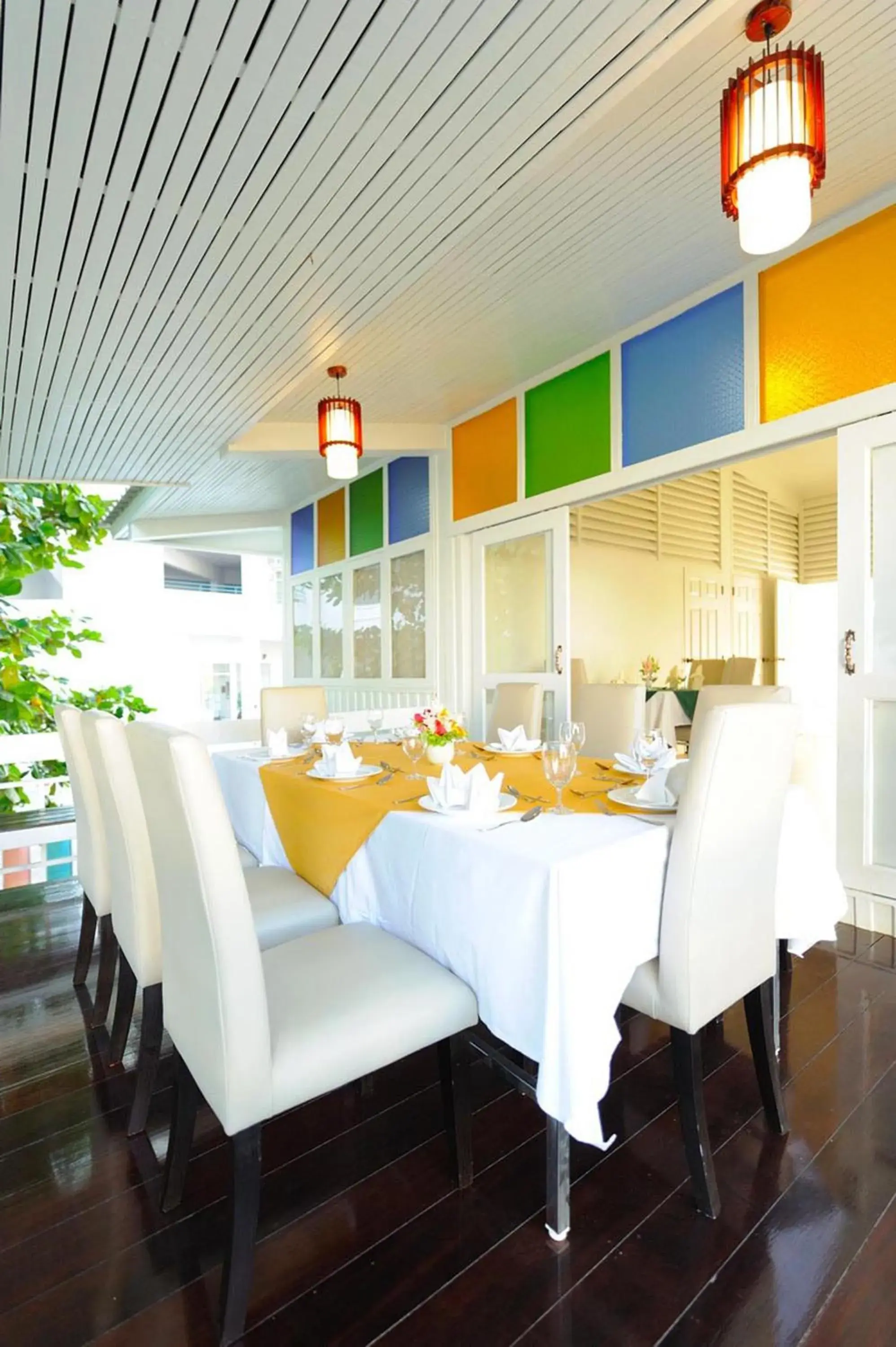 Restaurant/places to eat in Cera Resort @ Cha-am Restaurant/places to eat in Cera Resort @ Cha-am