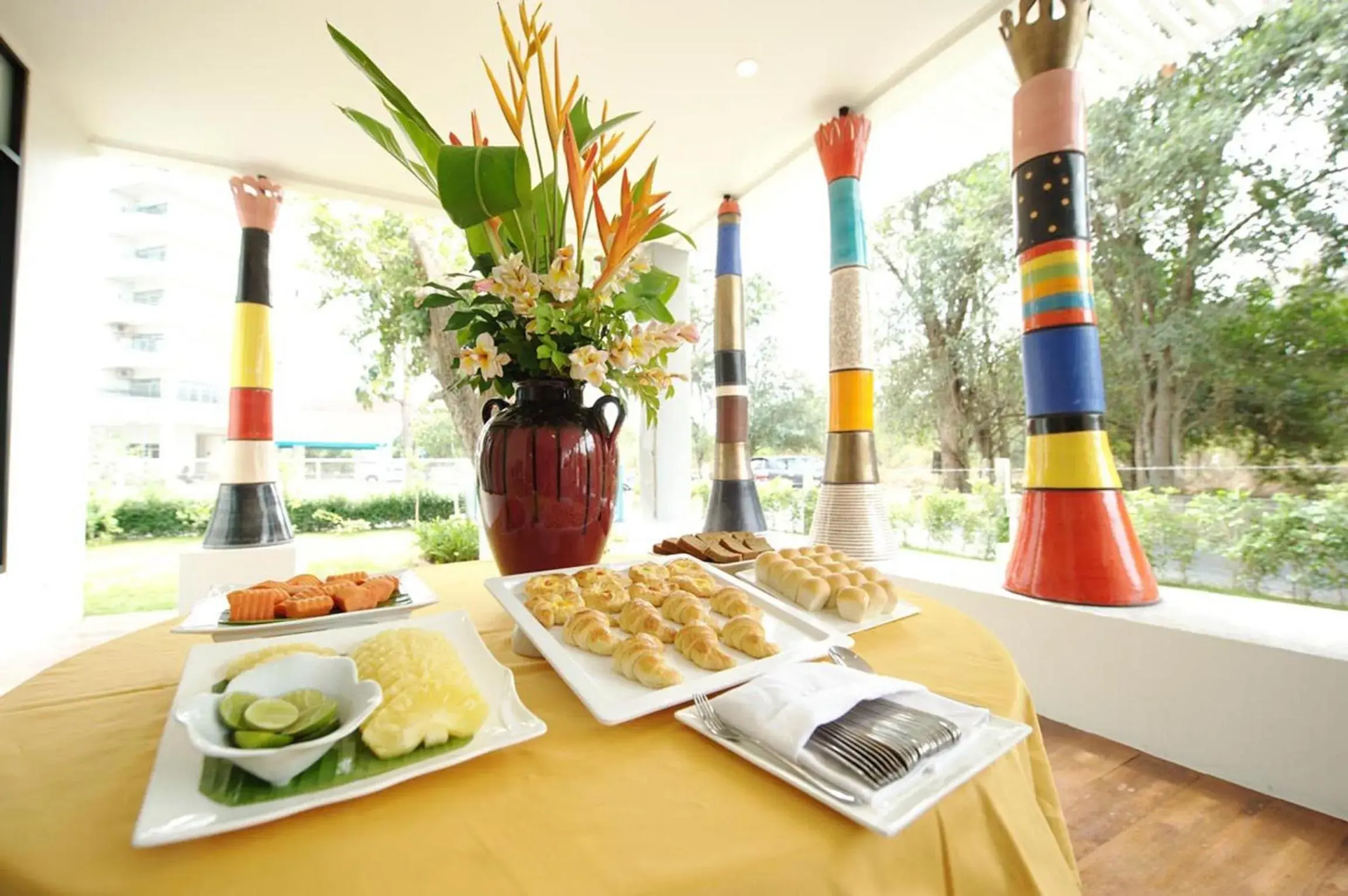 Food and drinks in Cera Resort @ Cha-am Food and drinks in Cera Resort @ Cha-am