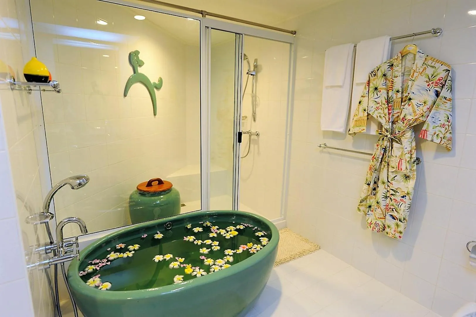 Shower in Cera Resort @ Cha-am