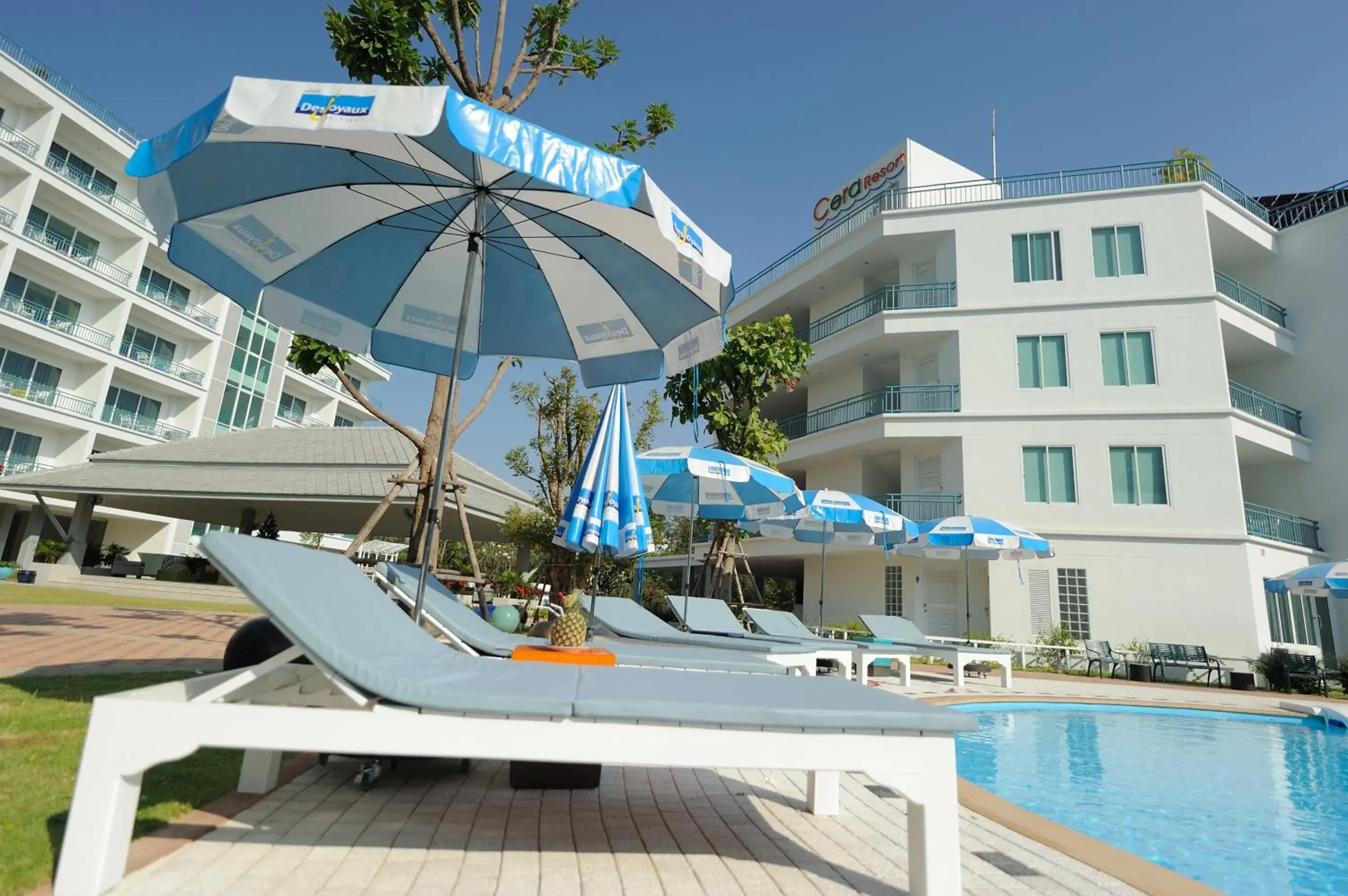 Swimming pool in Cera Resort @ Cha-am Swimming pool in Cera Resort @ Cha-am