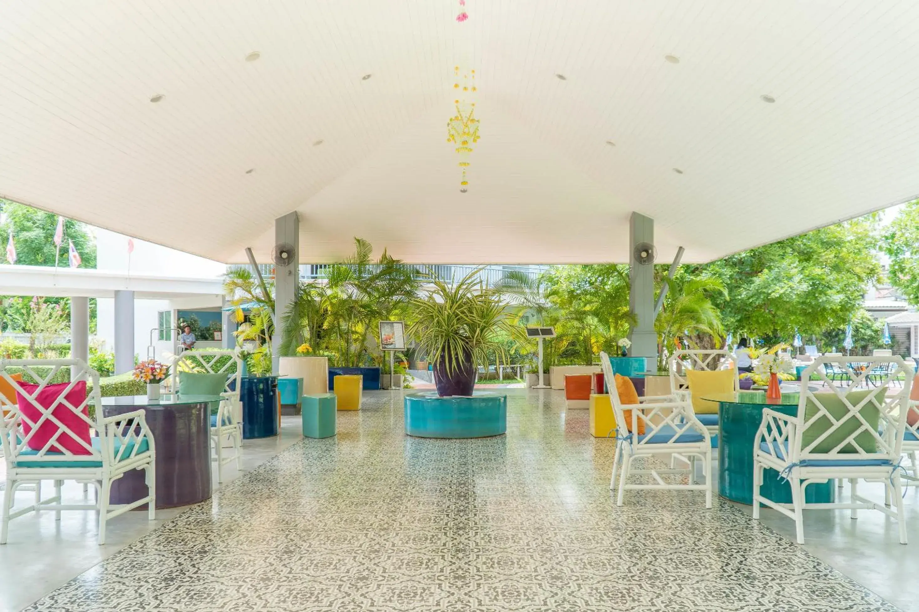 Restaurant/places to eat in Cera Resort @ Cha-am Restaurant/places to eat in Cera Resort @ Cha-am