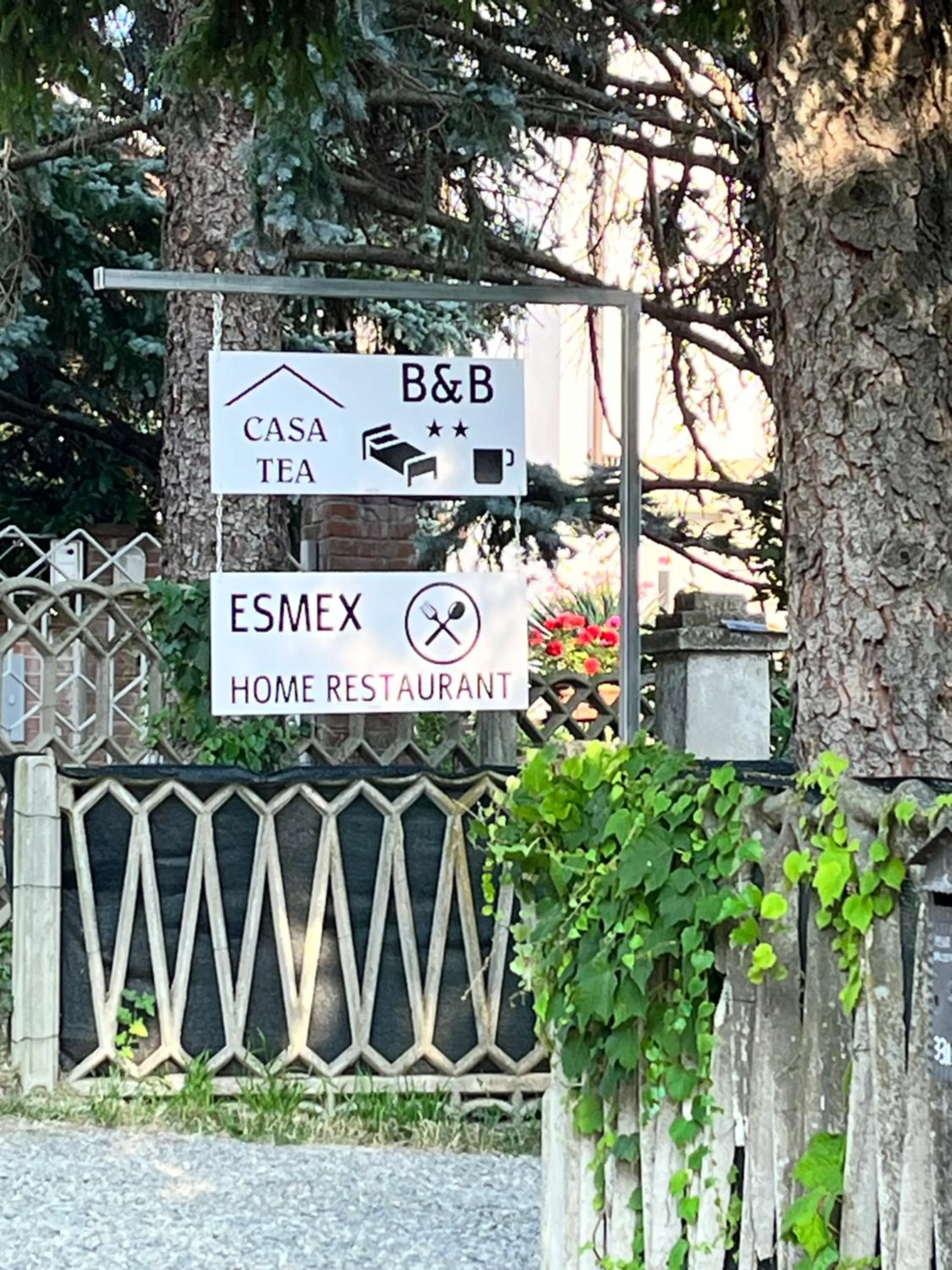 Property logo or sign in Casa T Bed and Breakfast & Home Restaurant di Tacchino Simone