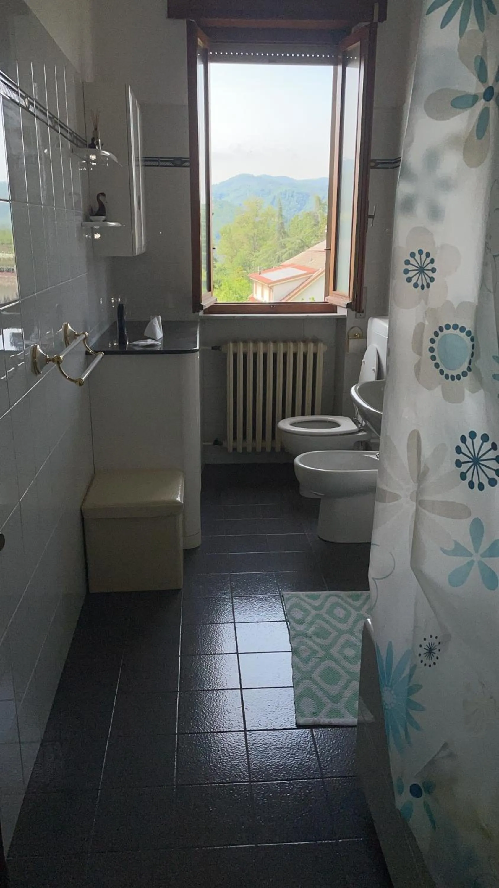 Toilet in Casa T Bed and Breakfast & Home Restaurant di Tacchino Simone